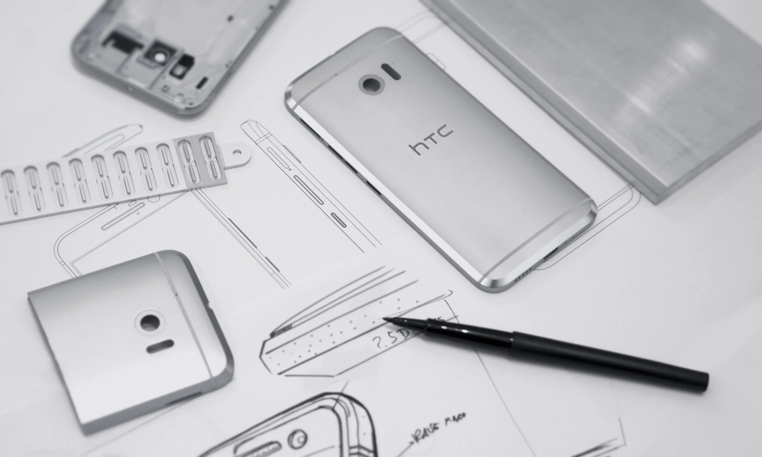 HTC 10 Sketch.jpg