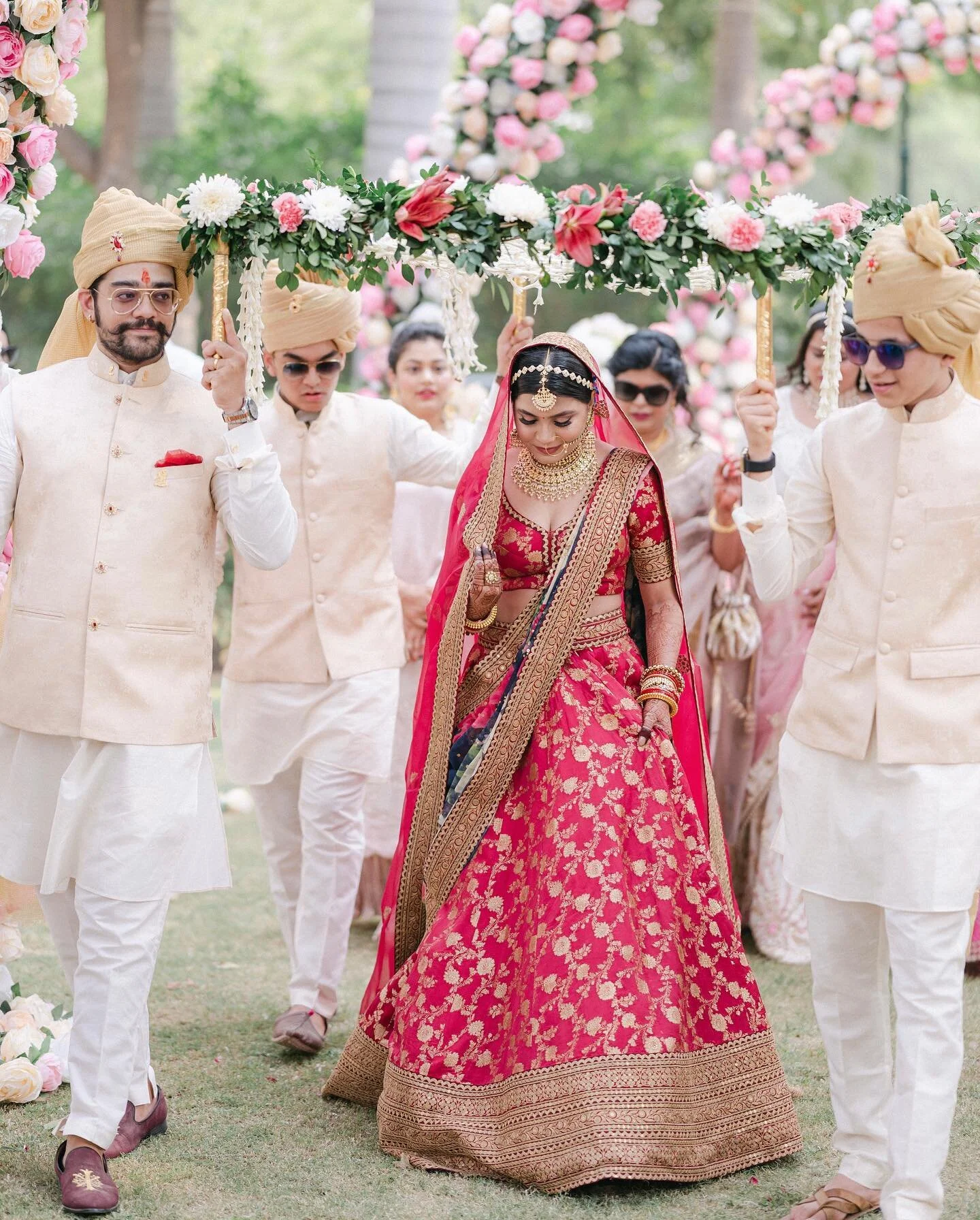 From Pooja&rsquo;s beautiful bride entry!! Some moments are meant to be savoured forever ❤️
.
.
.
.
.
.

#editorial #bride #wedding #editorialphotography #weddingdress #weddingday #photography #love #weddingphotography #editorialshoot