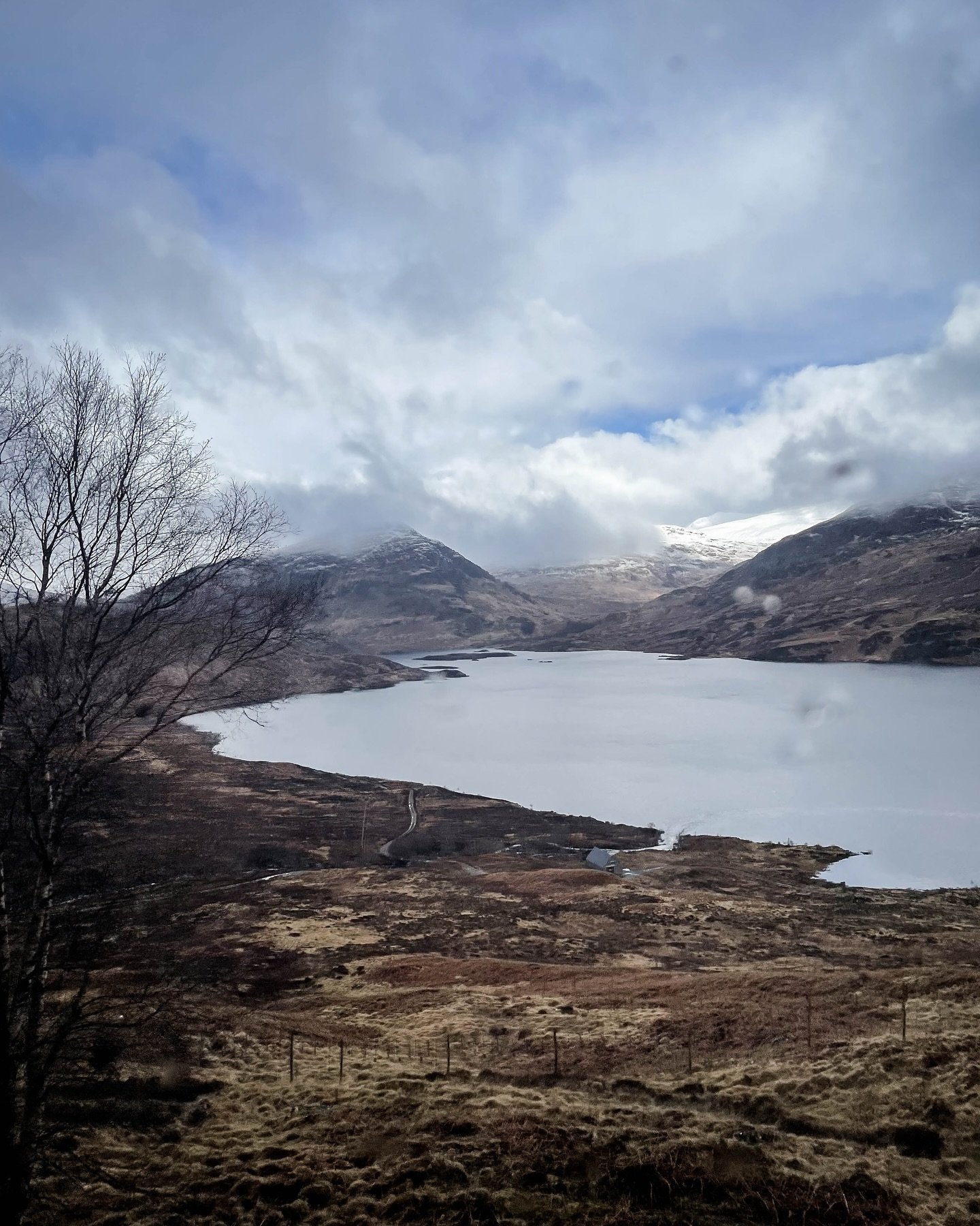 Loch Treig 🌫️

Also know as the &ldquo;Lonely Loch&rdquo; according to Ken, the hermit of Treig who lives in a cabin in the woods on the banks of the loch🪵

We&rsquo;re back in the Scottish Highlands on the overnight @caledoniansleeper after a few 