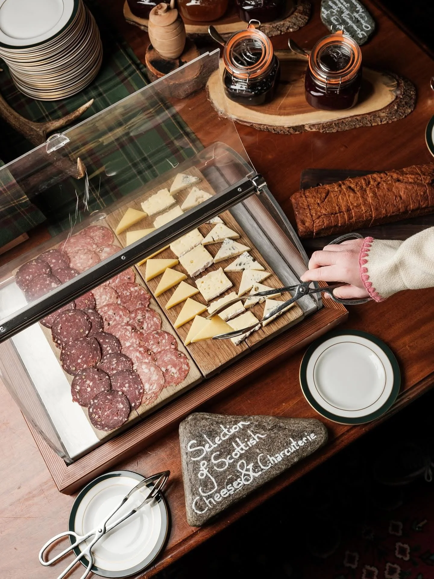 Breakfast at the Fife Arms 🍽️🤎

We&rsquo;re proud to supply @thefifearms one of Scotland&rsquo;s most prestigious hotels, with our venison and pork salamis🦌🐖 &mdash; part of a breakfast that&rsquo;s truly Scottish 🏴󠁧󠁢󠁳󠁣󠁴󠁿 

Mornings here b