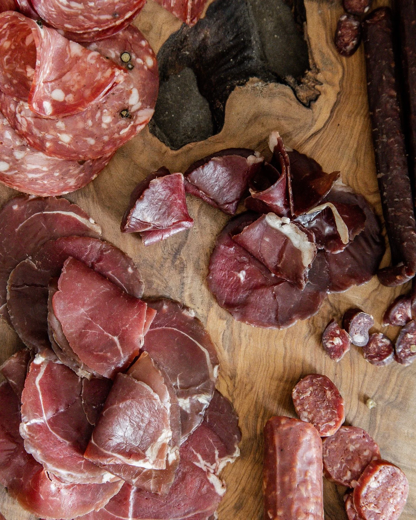 This Week&rsquo;s Bestseller🤎

Our Wild Venison Charcuterie Feast has been finding its way into a lot of baskets this week. It not only makes a wonderful gift but also a great buy to make sure you have a selection of our charcuterie in the fridge ov