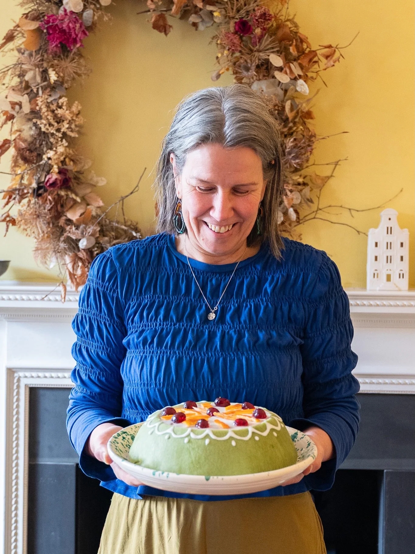 The most gorgeous weekend ✨

It was my birthday on Friday and my mum and sister came to stay. It was so lovely to have them here all the way from the Netherlands🌿🪩

We celebrated with a delicious Sicilian Cassata cake which I made with the recipe f