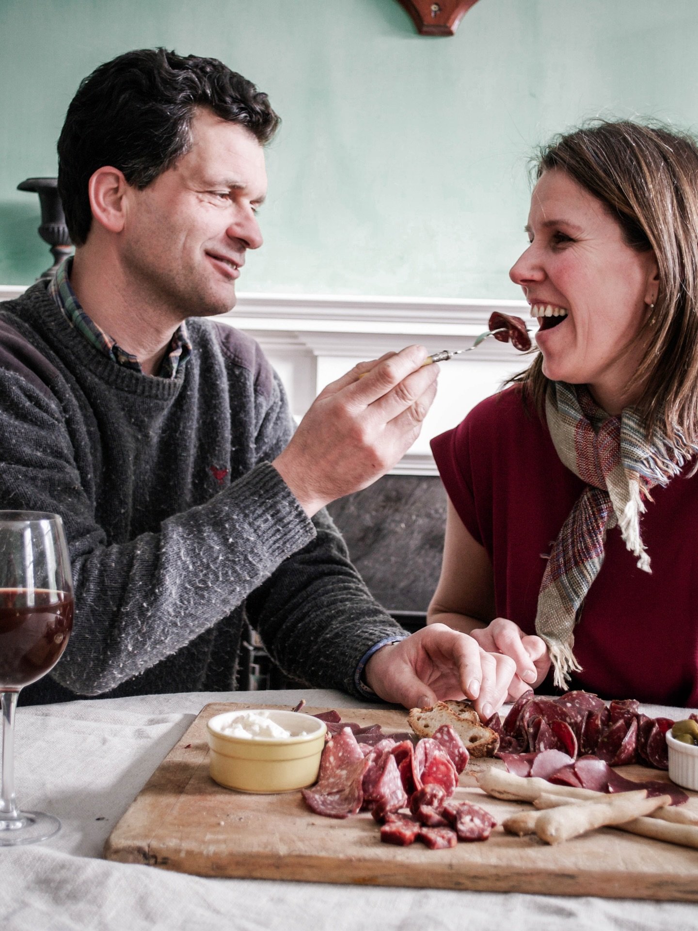 2016🤎

It has been lovely to see everyone&rsquo;s pictures of 2016 so we thought to share ours too📷

Love this picture of us together at the table, sharing good food. We had been working together for about 6 years by then after Jan Jacob started th