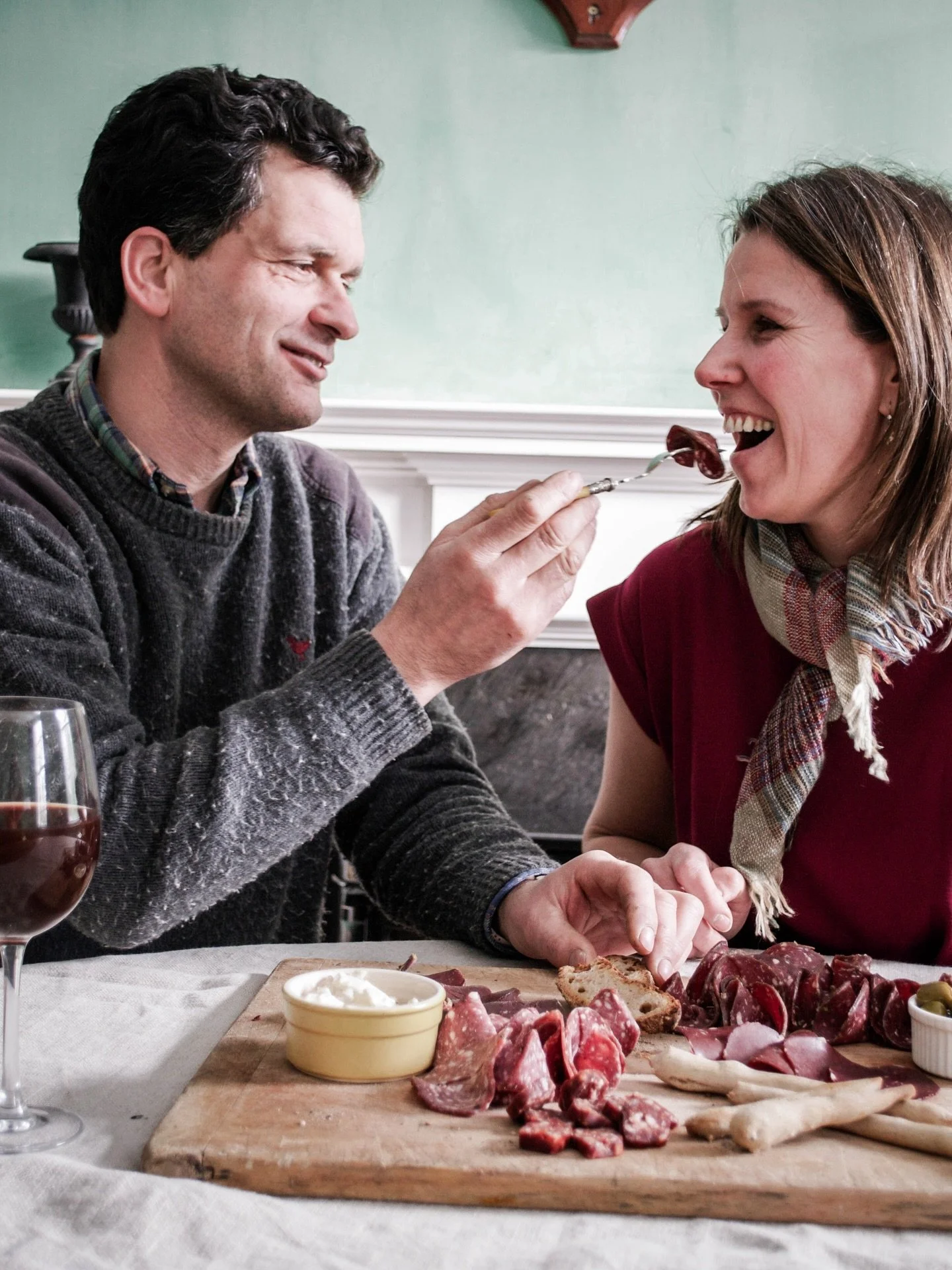 2016🤎

It has been lovely to see everyone&rsquo;s pictures of 2016 so we thought to share ours too📷

Love this picture of us together at the table, sharing good food. We had been working together for about 6 years by then after Jan Jacob started th