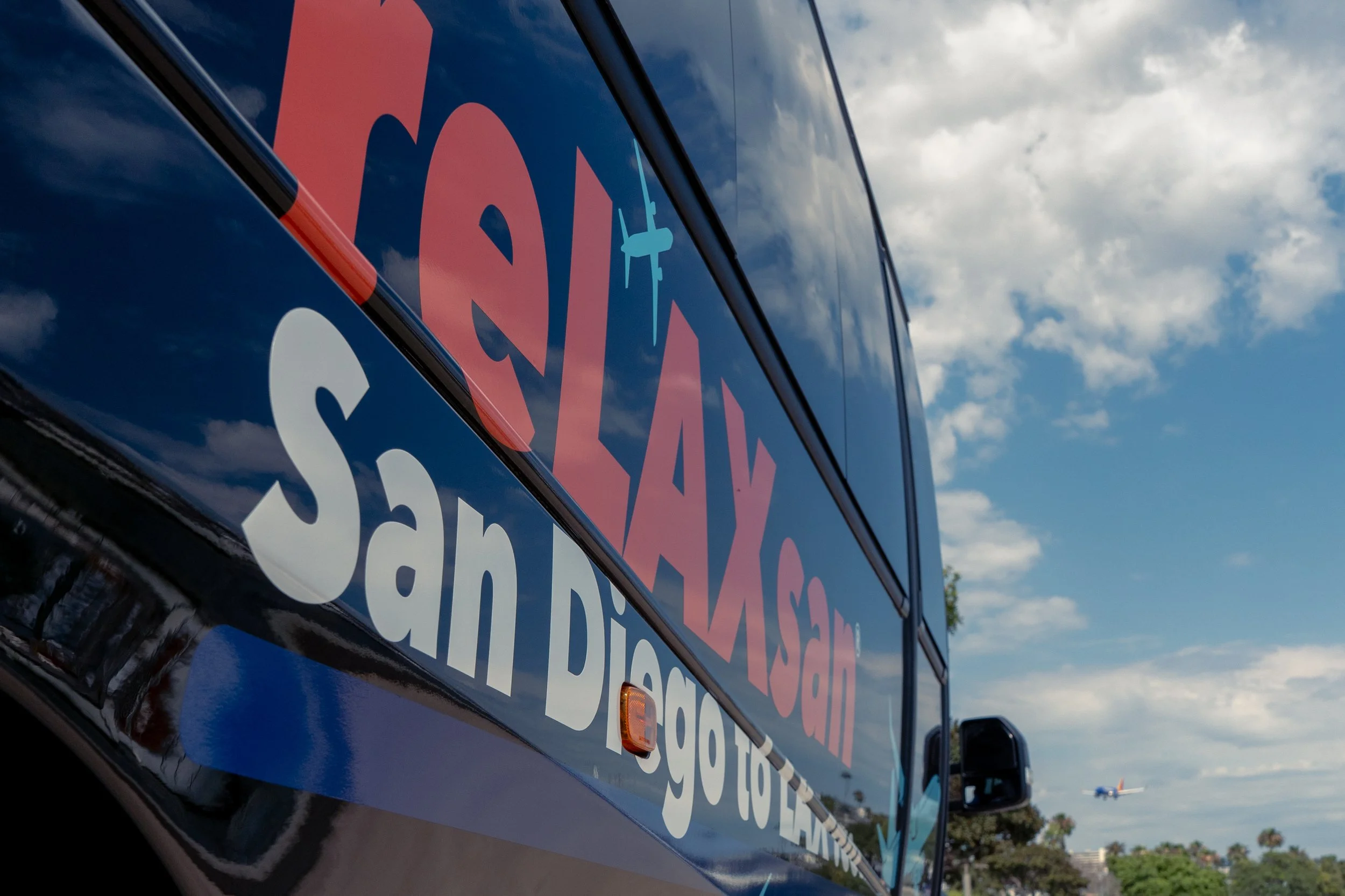 San Diego to LAX Shuttle: Affordable, Direct Airport Transportation with reLAXsan
