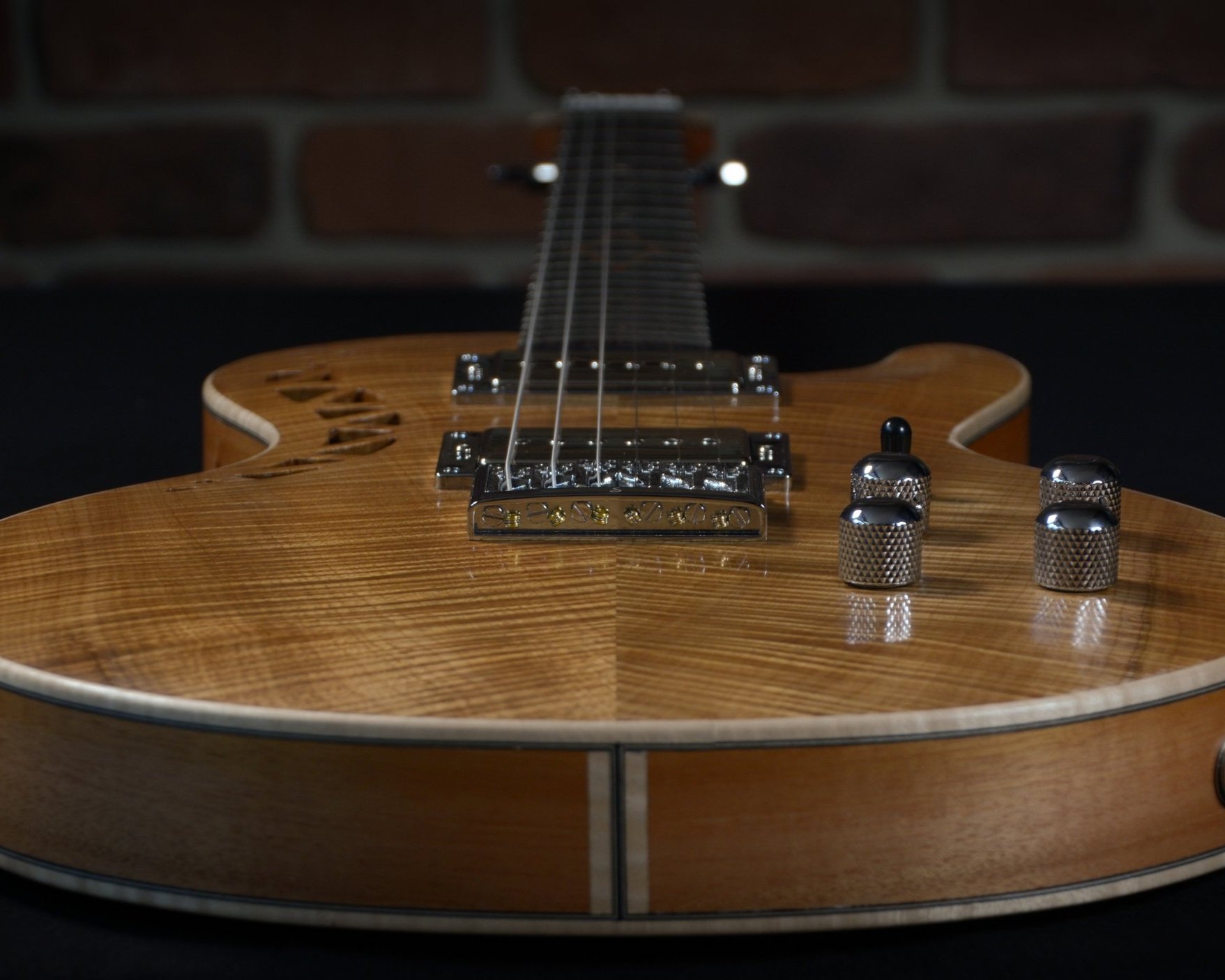 Varion+Hollow-01.jpg