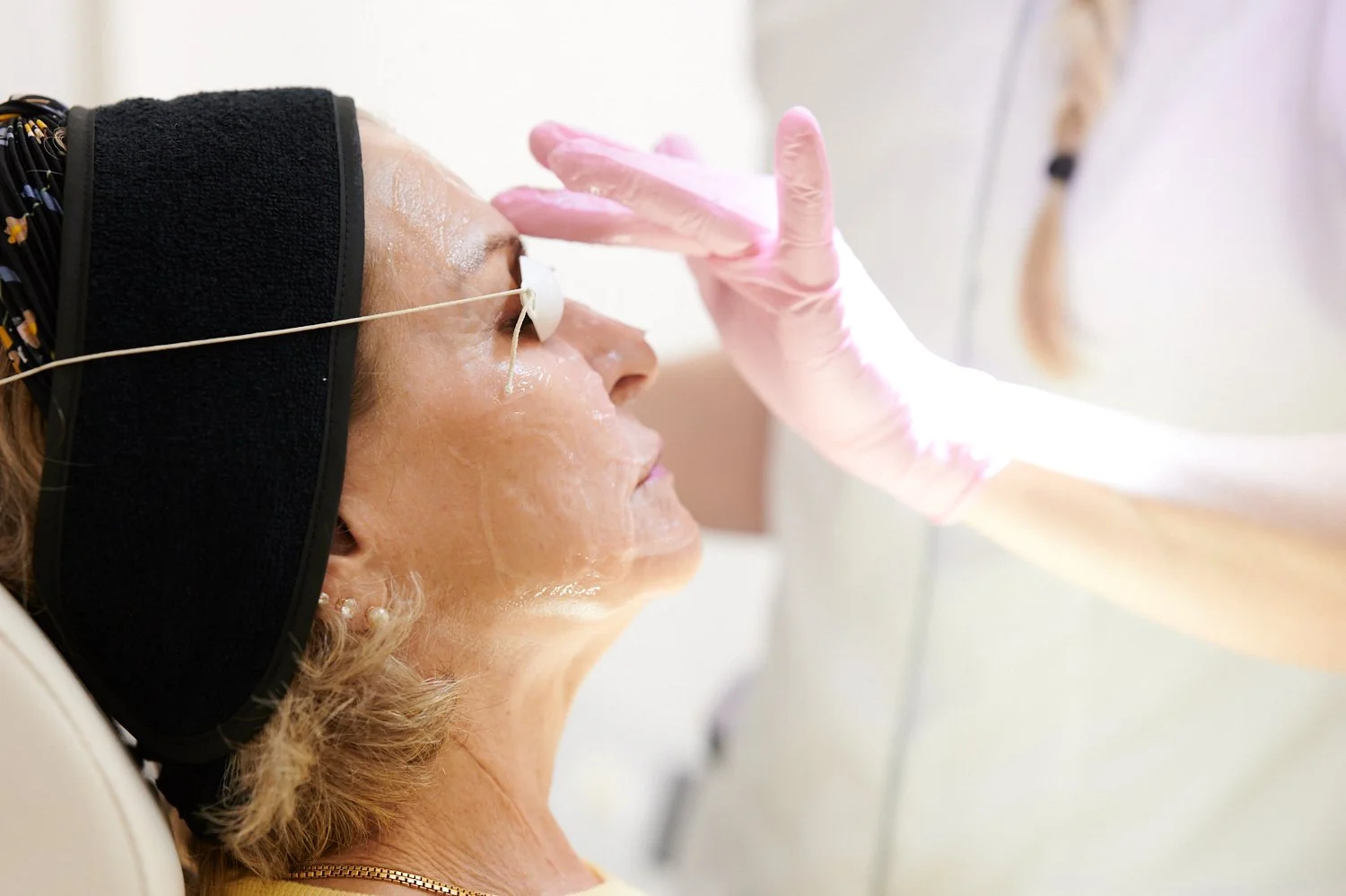 Medicinsk laserbehandling av hud på klinik i Malmö