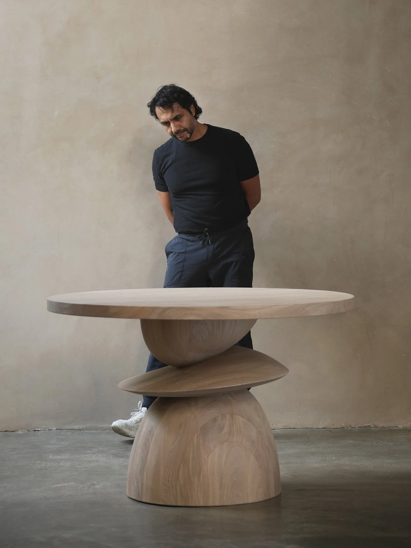 This is Not a Table, It&rsquo;s an Actitud

#sculpture #materialexploration #wabisabi #handcrafted #artfurniture #nonofurniture