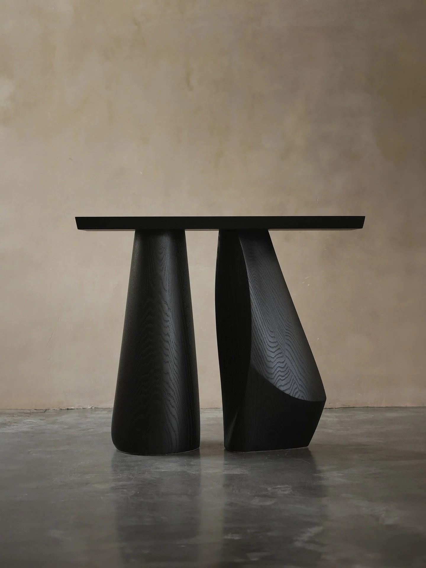 Homes feel better when function meets feeling

#sculpture #materialexploration #wabisabi #handcrafted #artfurniture #nonofurniture