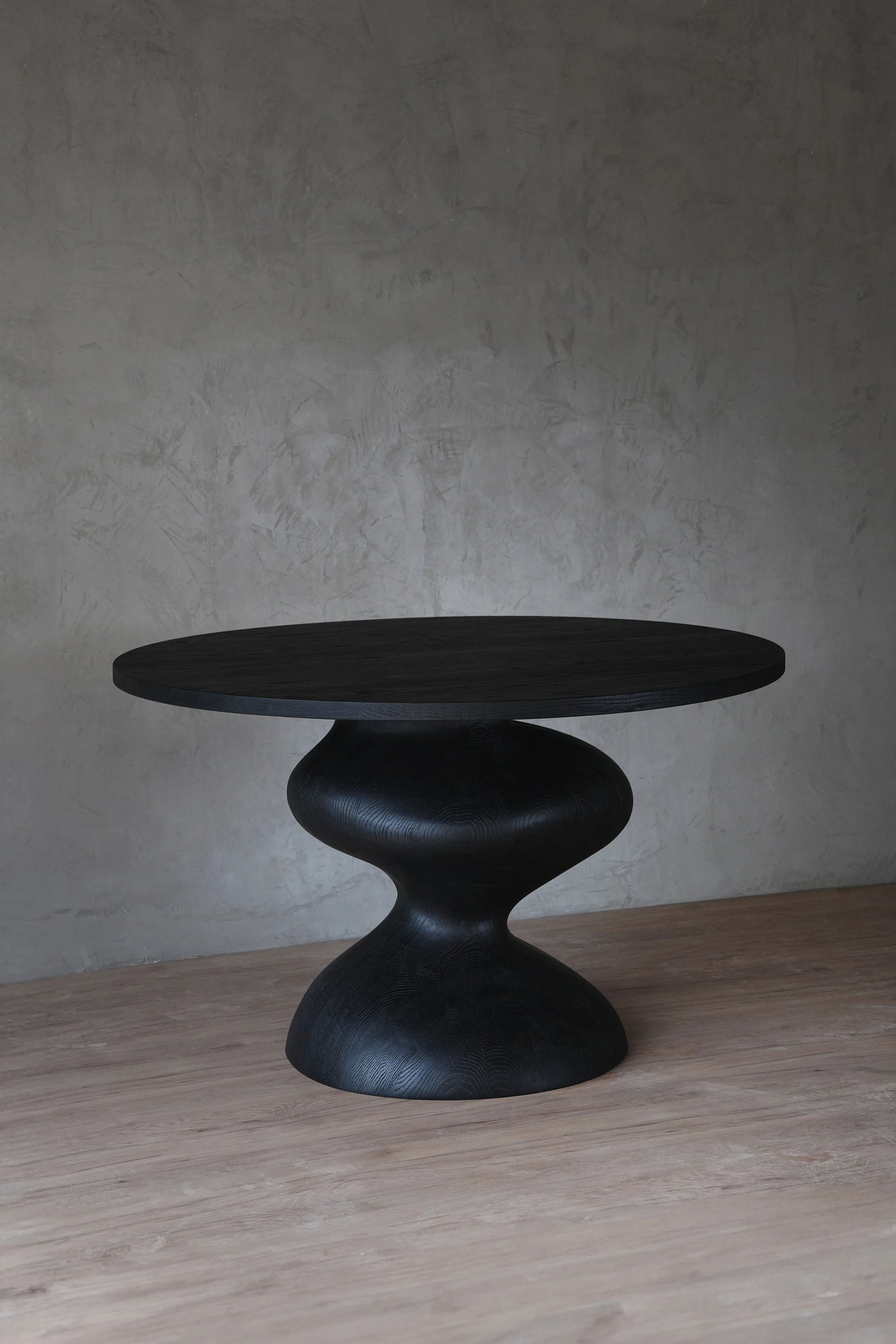 Socle+Dining+Table+23+by+NONO+%E2%80%94%C2%A02.png