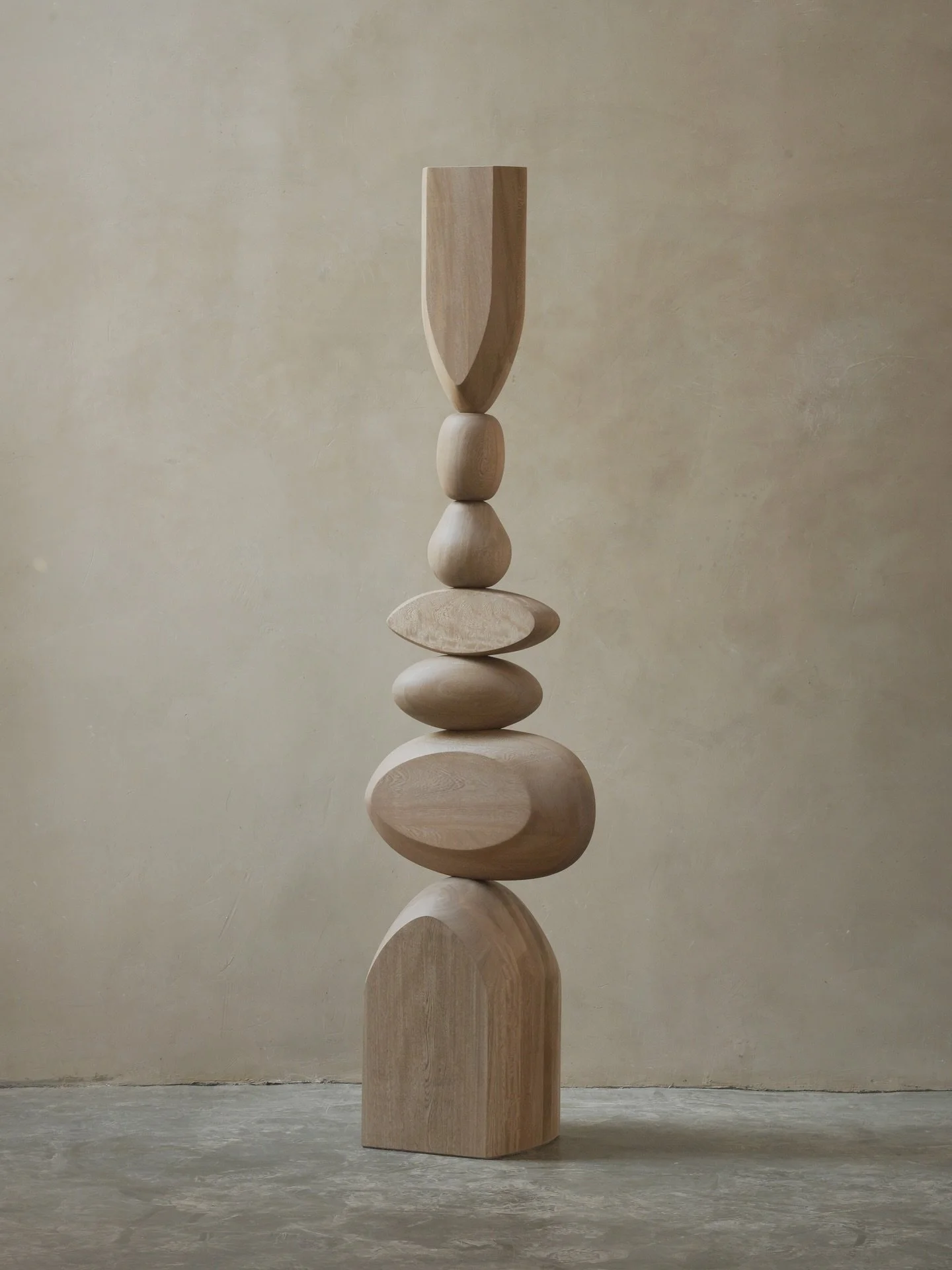 Giving form to feelings

#sculpturalfurniture #woodworking #contemporaryart #interiordesign #modernism #nonofurniture