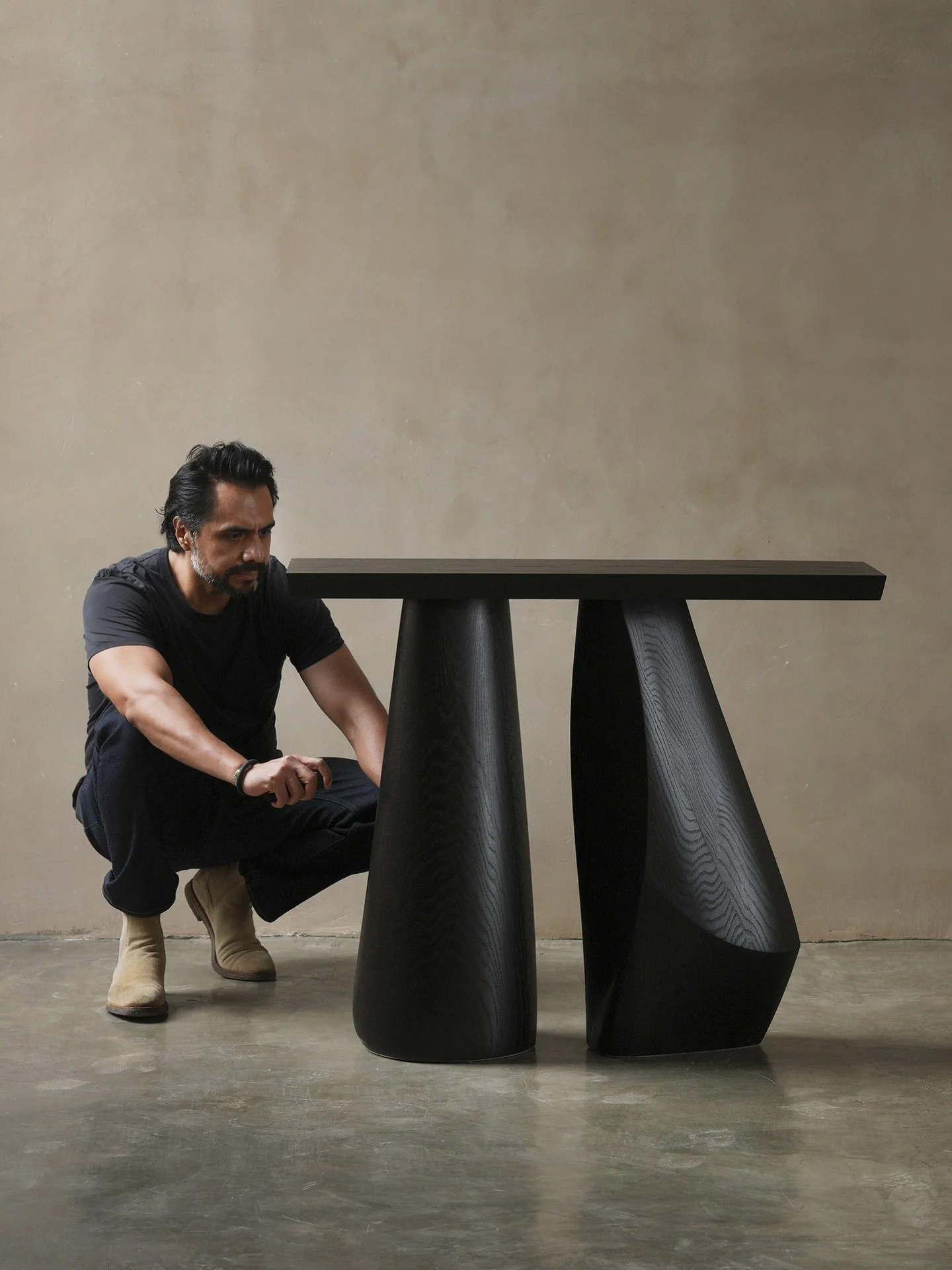 objects at home and in your thoughts

#interiorarchitecture #artcollector #designphilosophy #slowdesign #furnituredesign #JoelEscalona