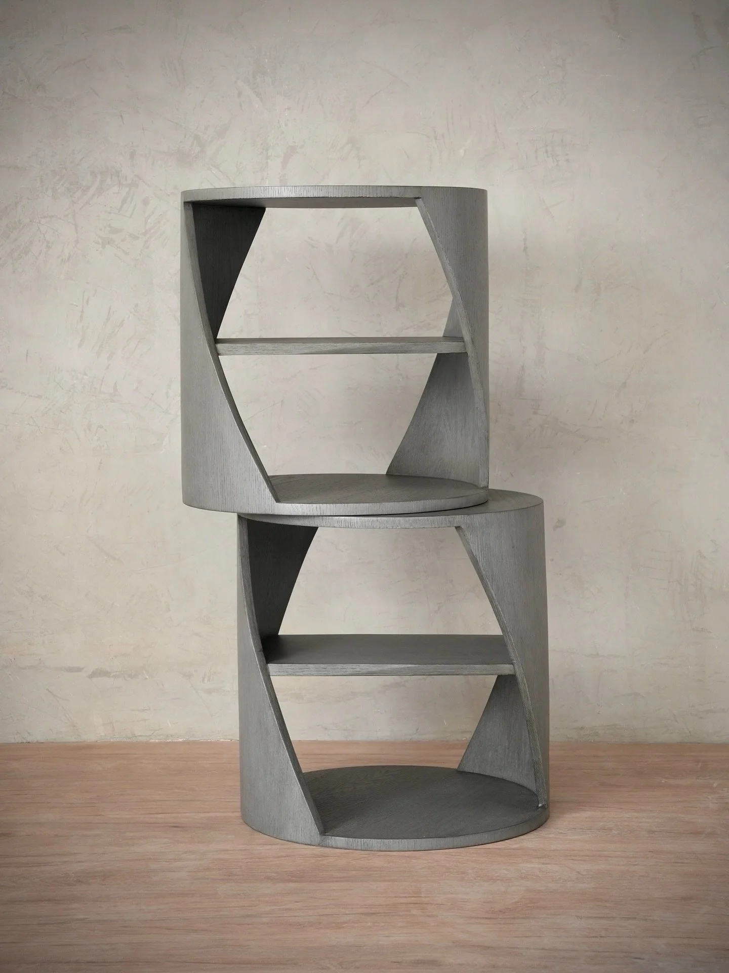 Consistency is the way

#objectdesign #luxuryinteriors #formandfunction #bespokefurniture #designstudio #joelescalonastudio