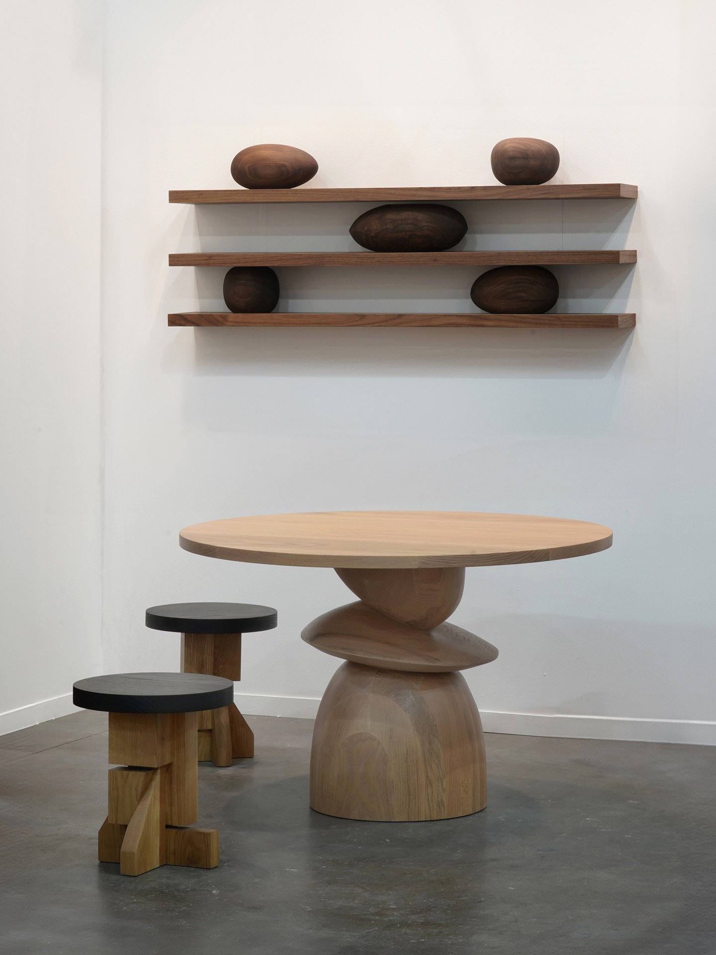 Low profile, high character.

#furniture #nonofurniture #JoelEscalona #designstudio #bespokefurniture