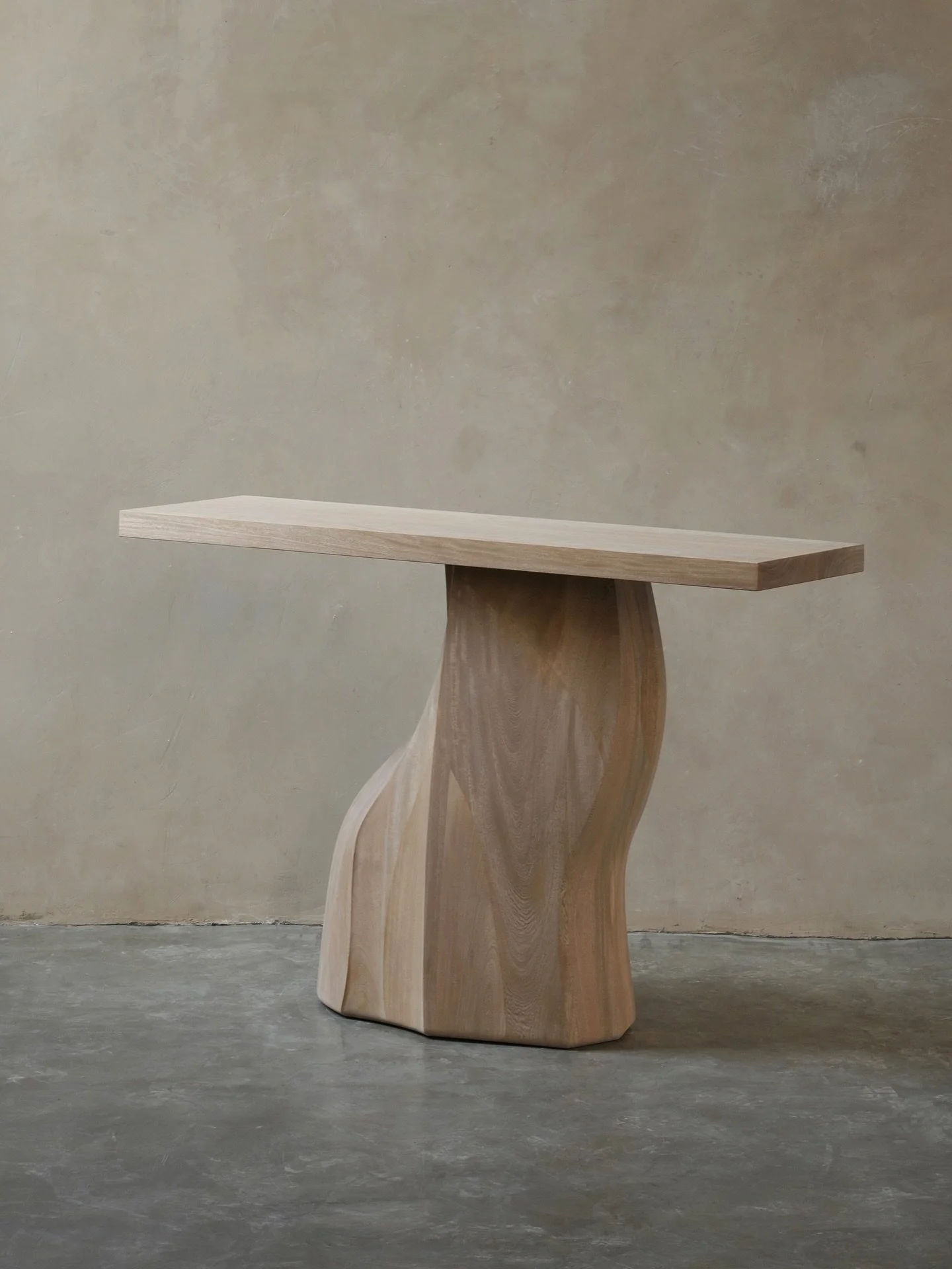 pocket size architecture

#consoletable #entrytable #halltable #wallconsole #consolefurniture