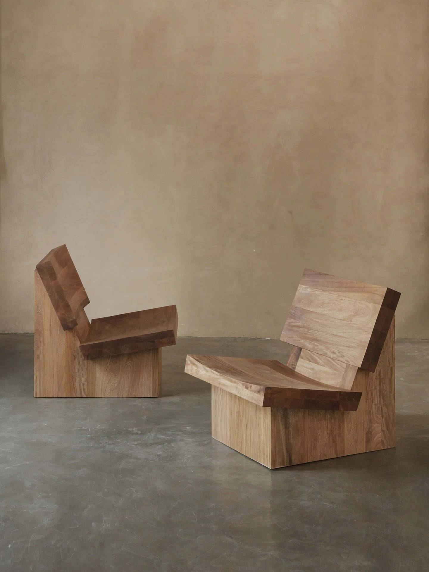 Muted chairs in rosa morada wood. The grain shifts depending on where you stand. Walk around them and the golden tone changes.

&mdash;
#JoelEscalona #furniture #chair #interiordesign