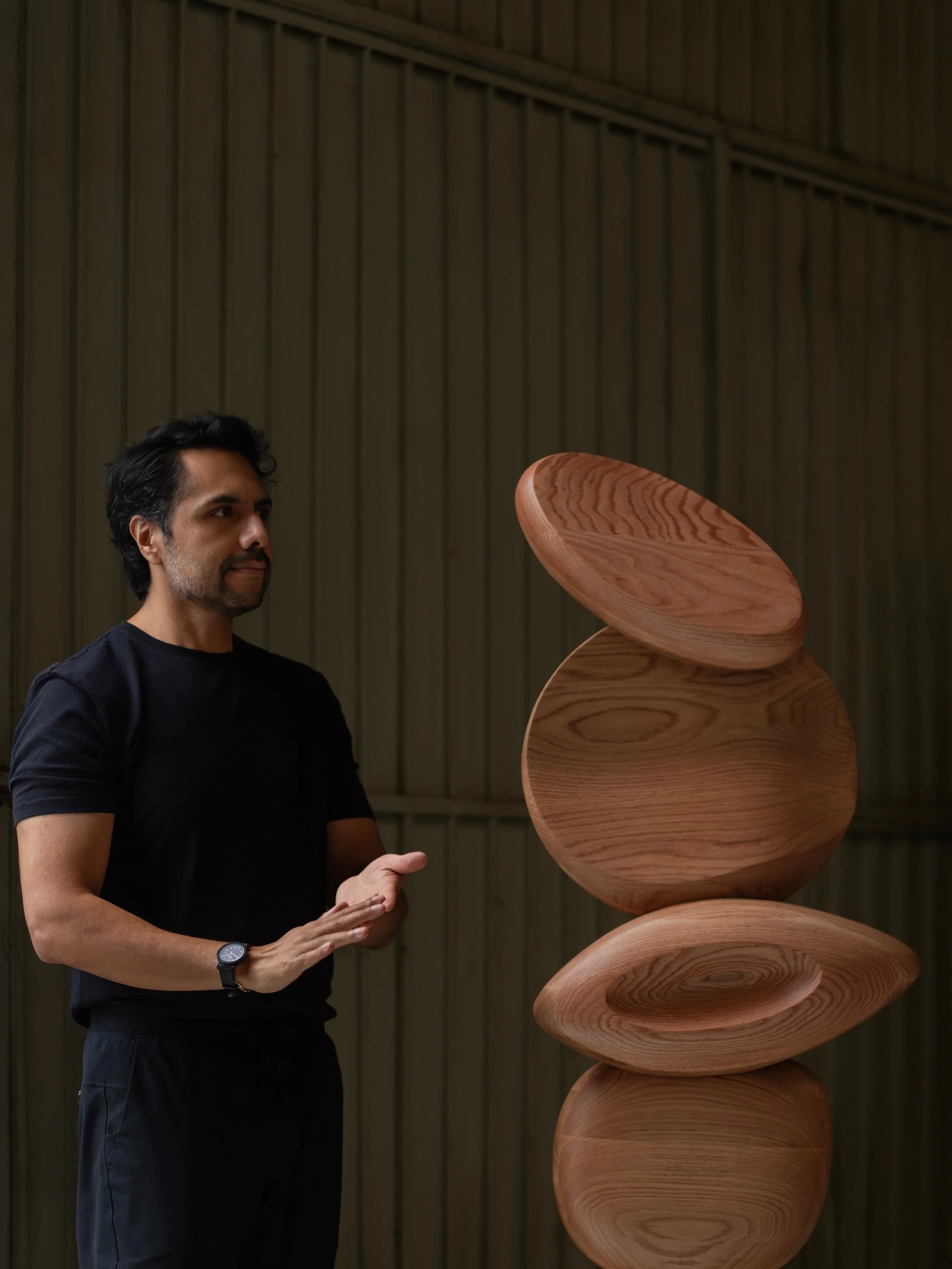 Comfort is not the end of movement

📷 @achachmariana

#sculpturalfurniture #woodworking #contemporaryart #interiordesign #modernism nonofurniture