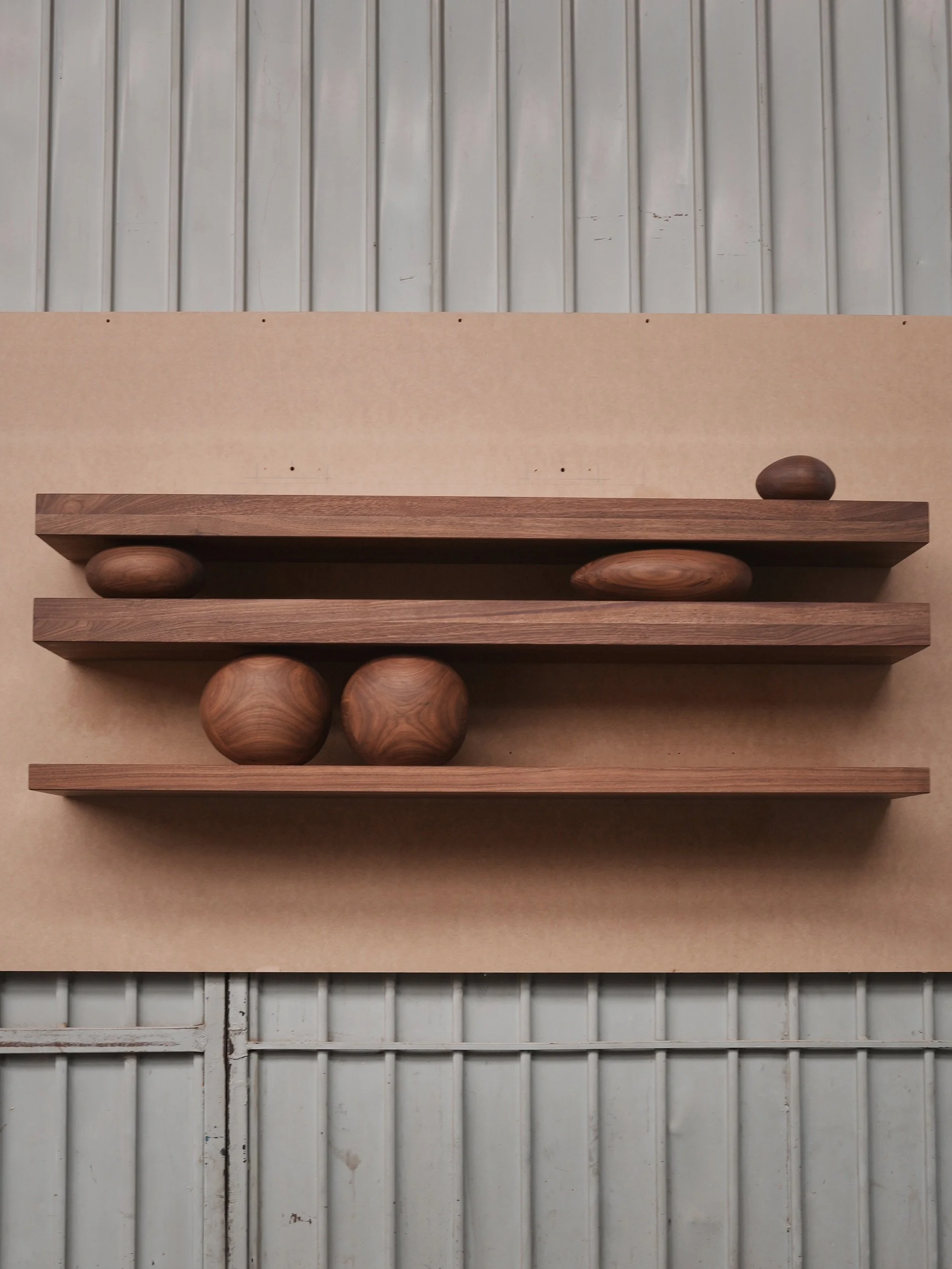 Placement is structure.

#shelves #furnituredesign #residentialdesign