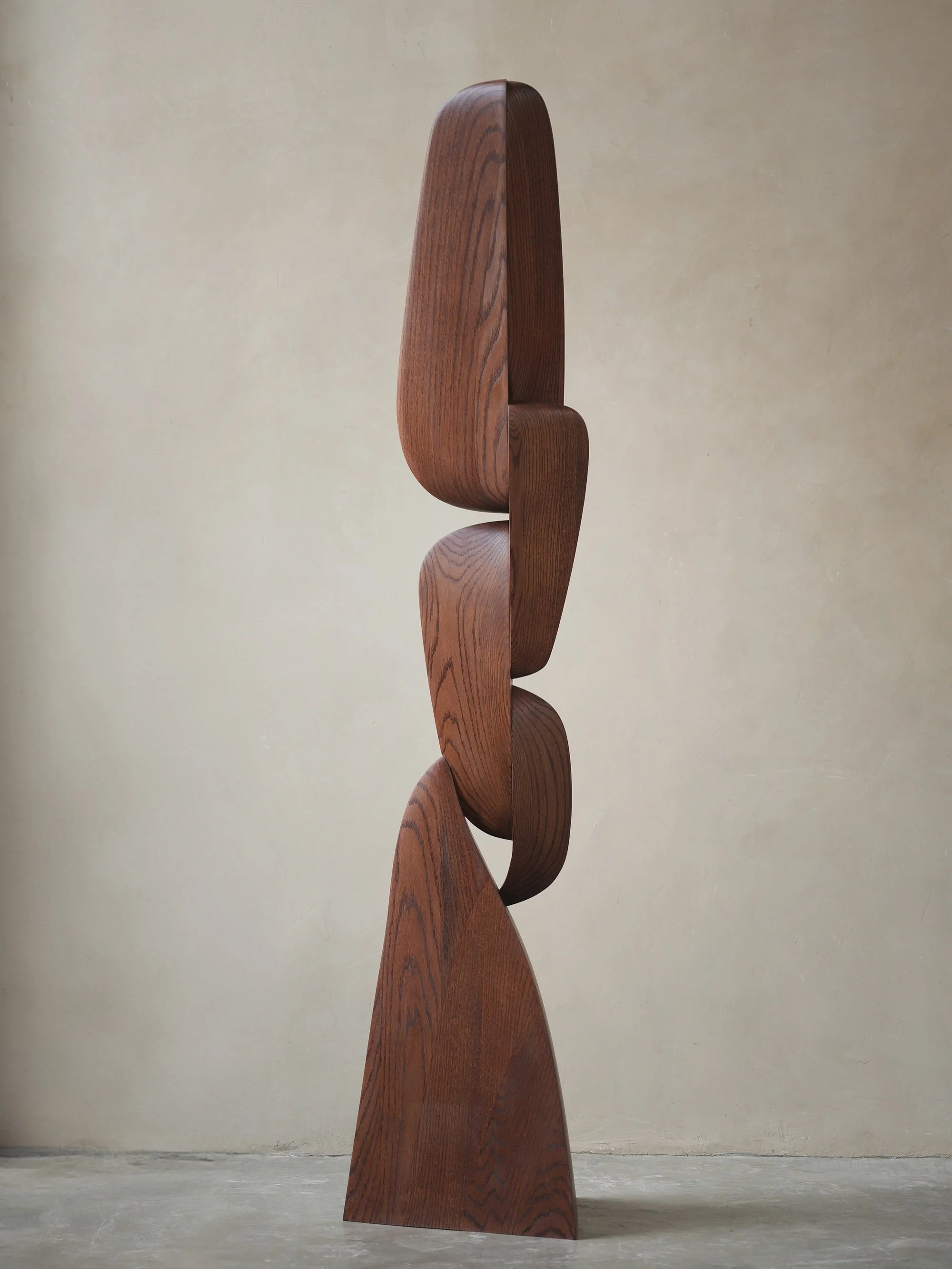 Fluid, refined, timeless

#sculpture #design #interiordesign