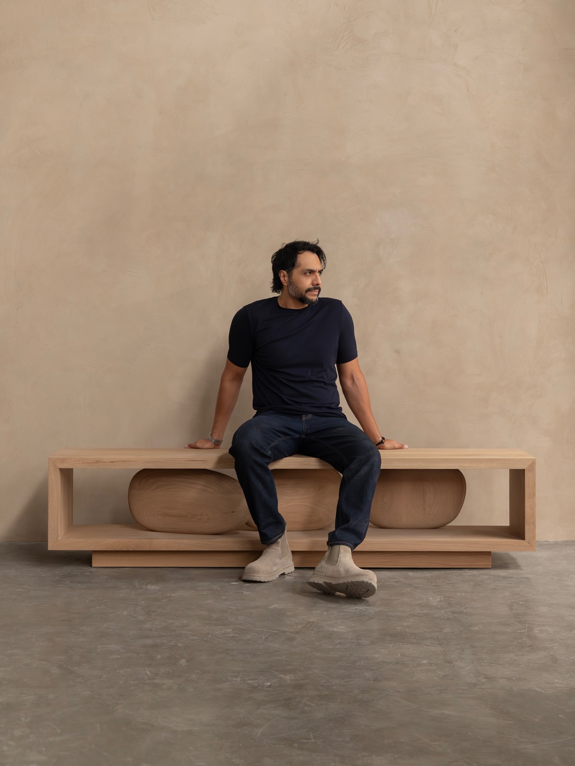 I like making furniture that feels like home.

📷 @achachmariana 

#furniture #consoletable #interiordesign