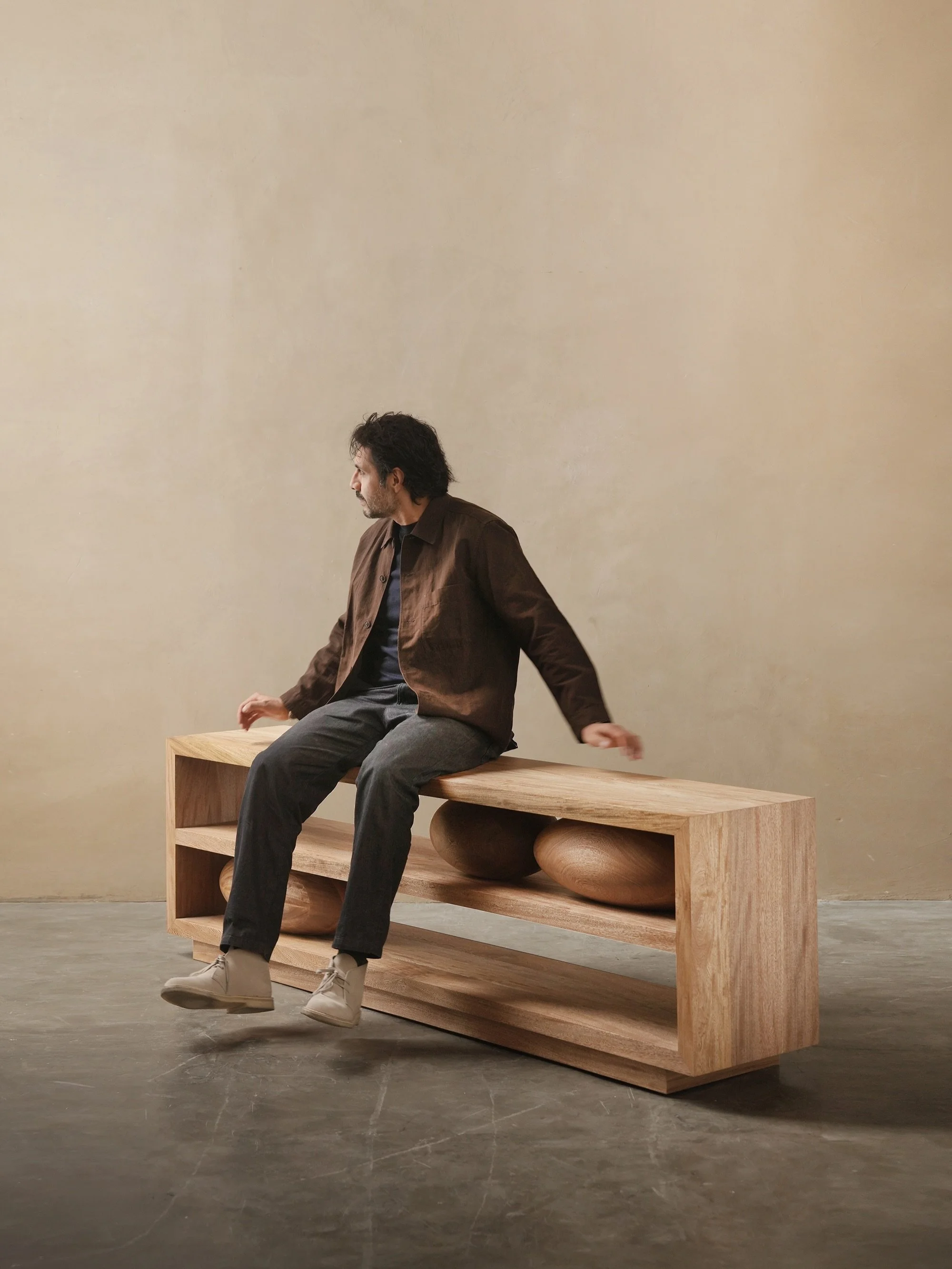 Learning composition from @achachmariana 

#furniture #interiordesign  #photoshoot