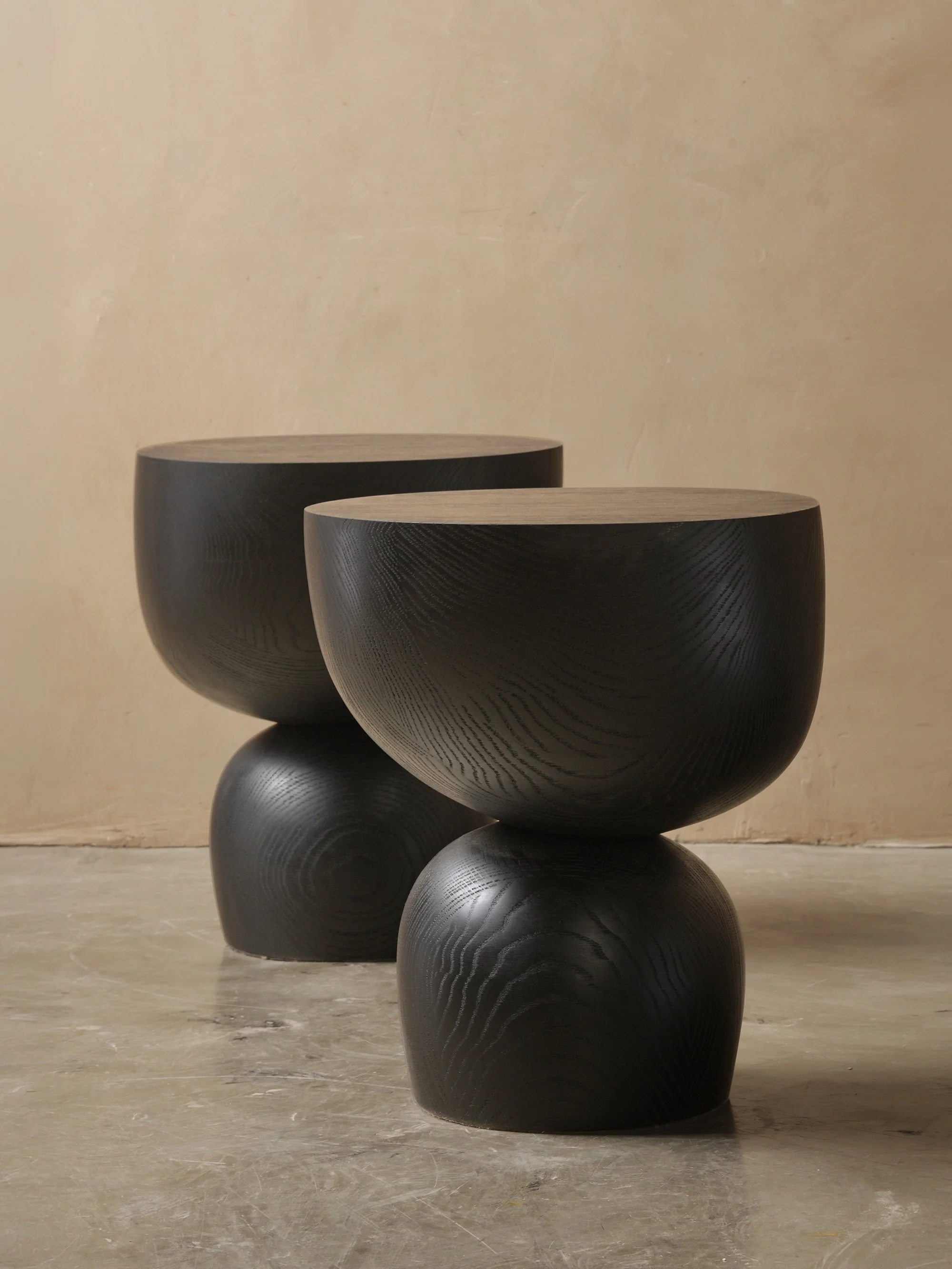 Heavy Side Story

#sidetable #stool #furniture