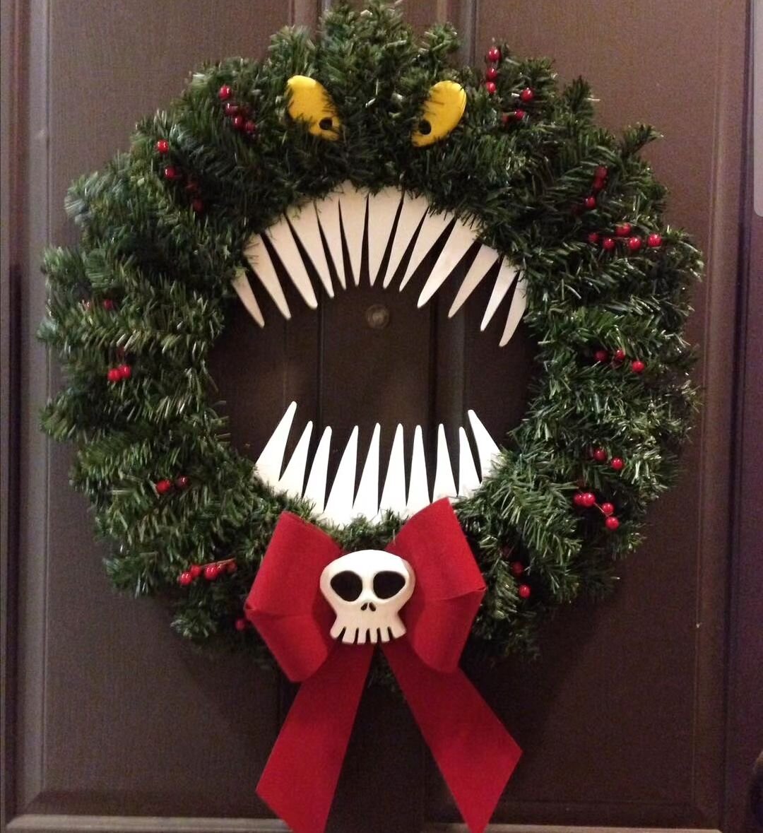 Jack approved. Have a Spooky Christmas! 🧙&zwj;♀️🎄

#visithudsonny #hudsonhalloween #nightmarebeforechristmas