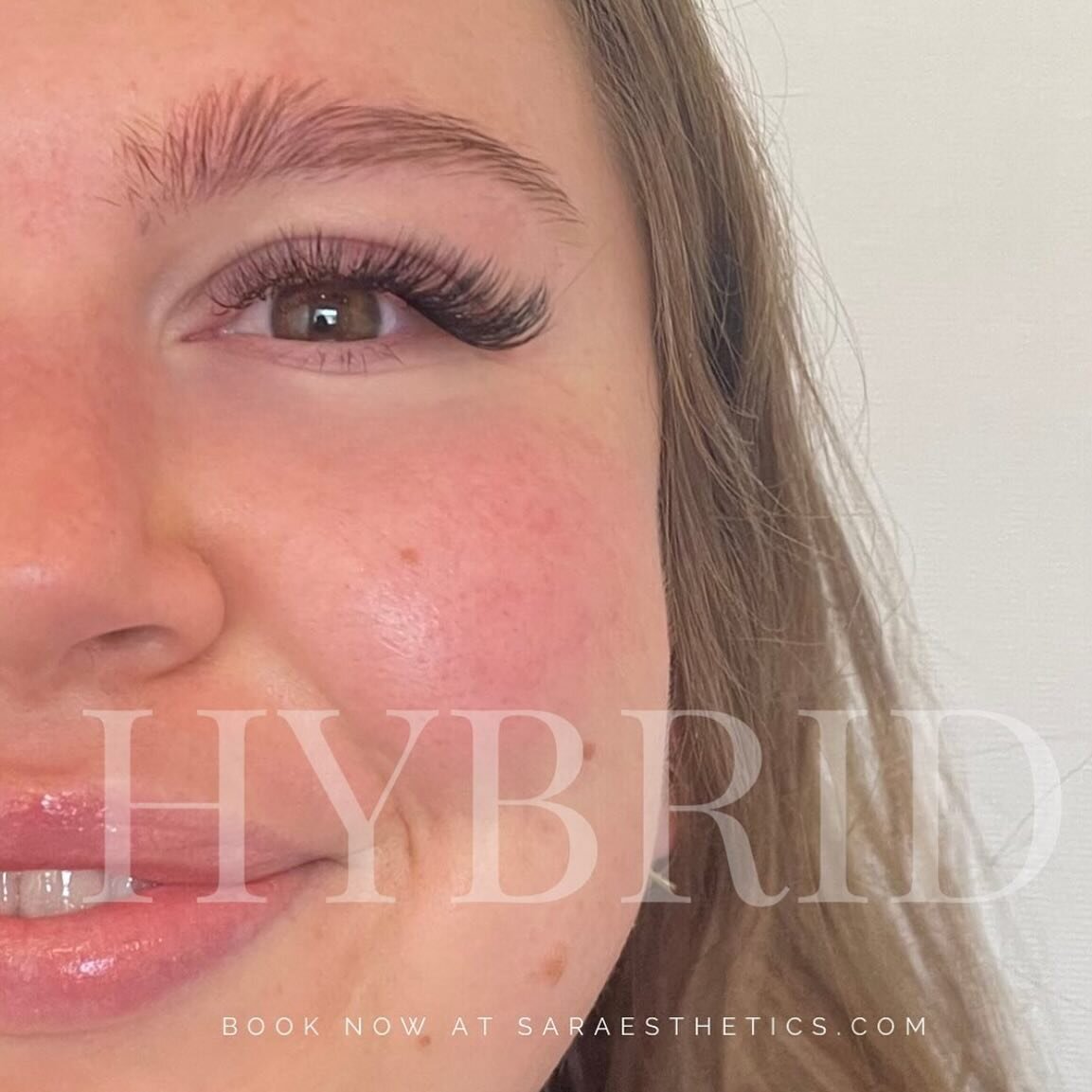 Another hybrid set by Courtney💕We are currently accepting new clients! Book your appointment for a full set now😊 
⠀⠀⠀⠀⠀⠀

⠀⠀⠀⠀⠀⠀ ⠀⠀⠀⠀⠀⠀ ⠀⠀⠀⠀ #raleighlash #raleighlashartist #raleighlashes #raleighlash #raleighlashartist #nclashes #raleighbrows #ral