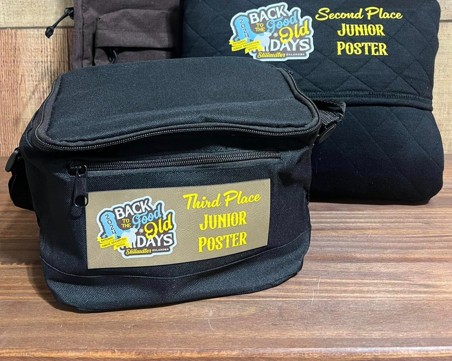 Small Lunch Box: : $30
Available with leather of cowhide award.