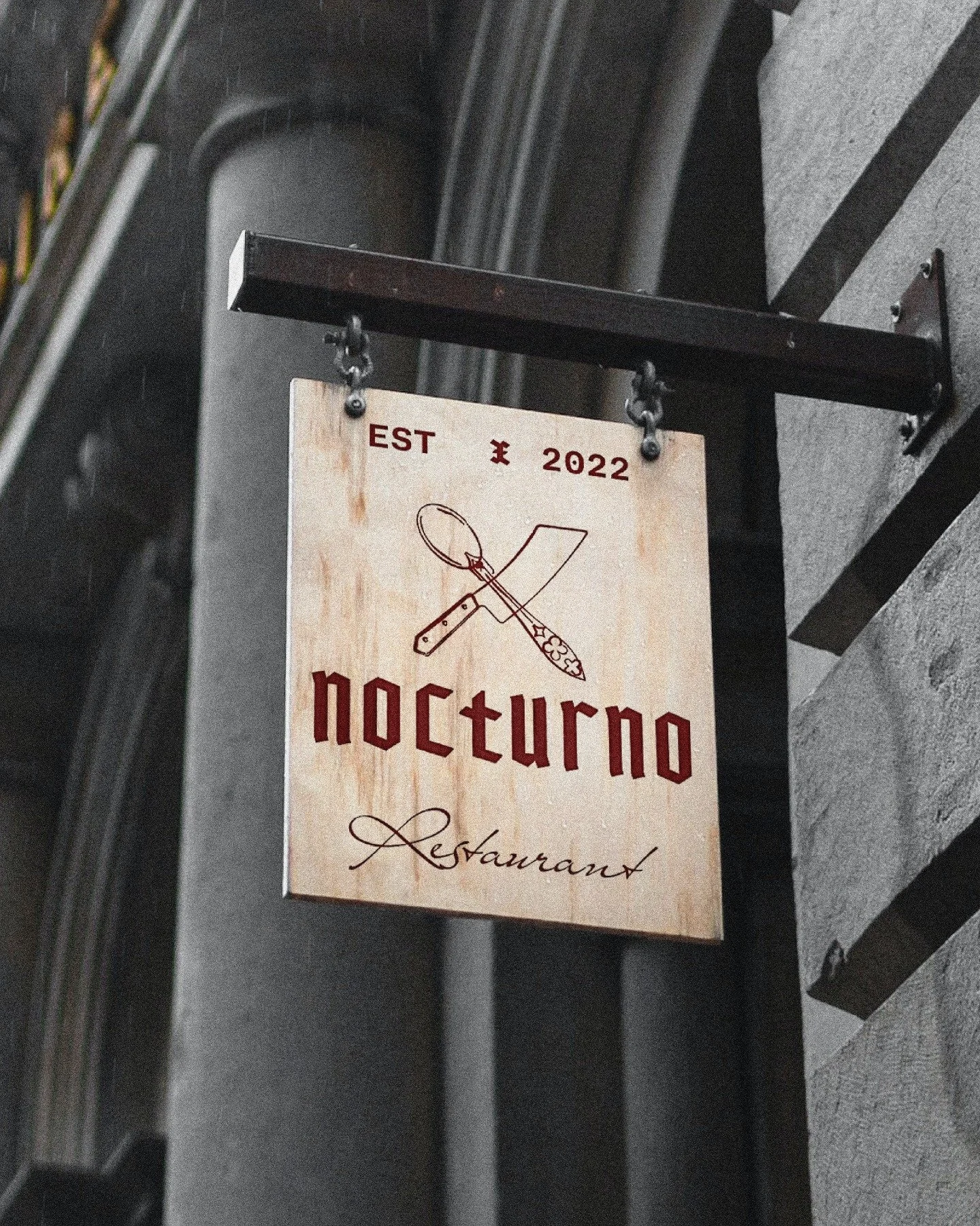 A feast for the night.
-
Nocturno is a gothic-inspired restaurant where dark elegance meets unforgettable dining - candlelit, moody, and deliciously dramatic.
*brief by @theglowandgrowclub @designbyayelet, @studioflorescence
- 
#ggcnocturno #theglowa