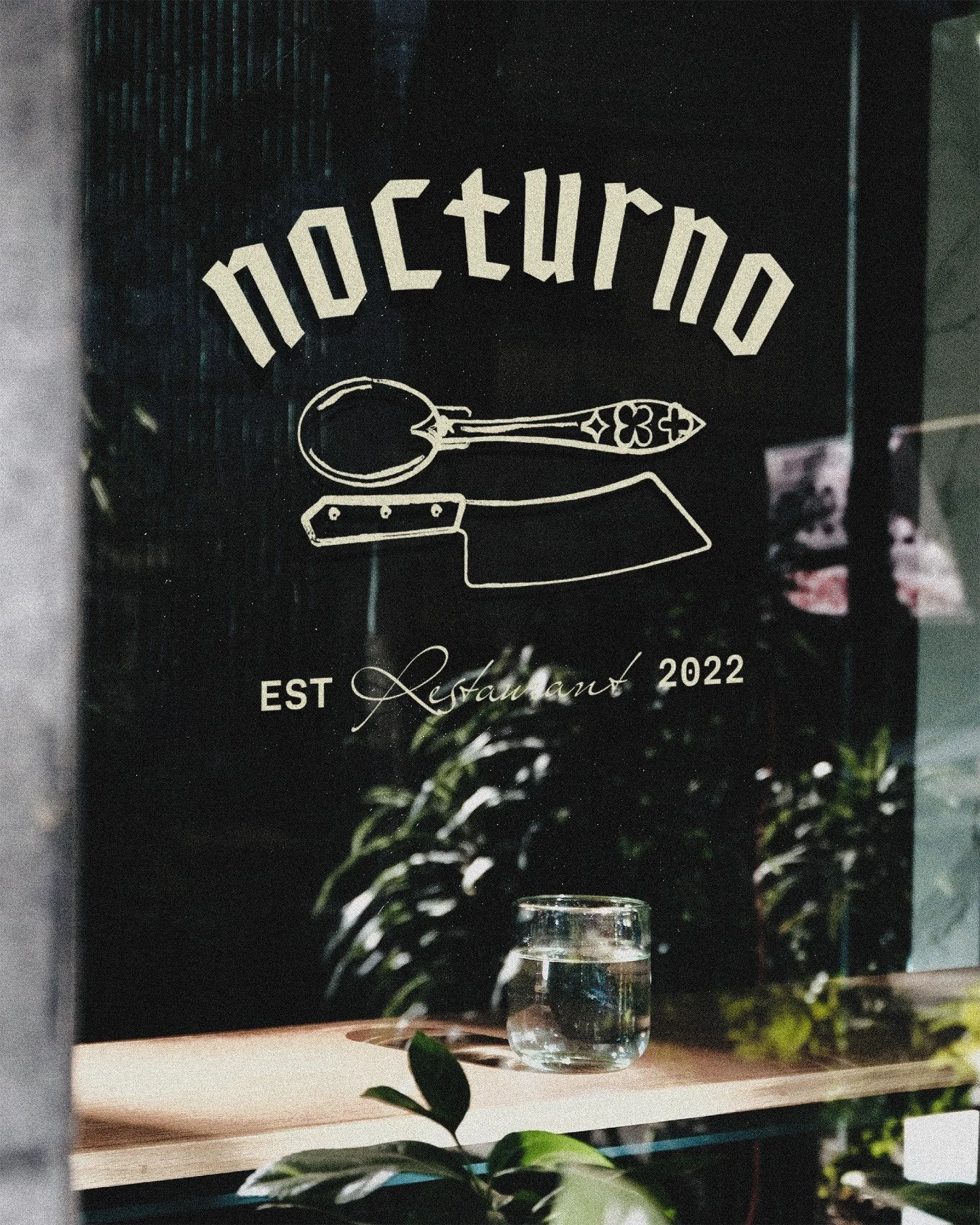Indulge your darker cravings.
-
Nocturno is a gothic-inspired restaurant where dark elegance meets unforgettable dining - candlelit, moody, and deliciously dramatic.
*brief by @theglowandgrowclub @designbyayelet, @studioflorescence
- 
#ggcnocturno #t