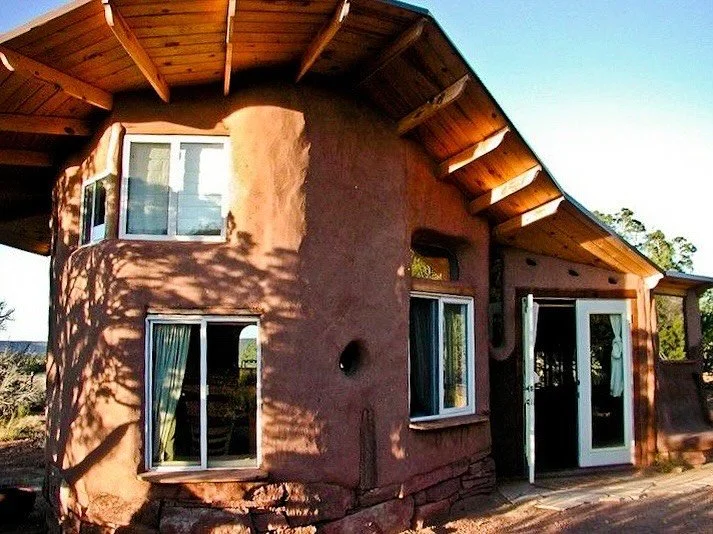 Last day to register for the Build Outside the Box Mastermind course. (Online) 
If you are curious to learn more about many different Natural Building techniques so you can determine which systems and materials you might want to build with, this clas