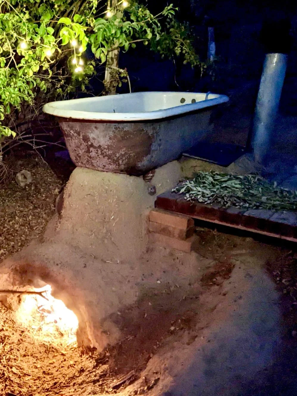 Our next Rocket Stove workshop is almost here - June 5-7 in Potter Valley, CA with Kirk &ldquo;Donkey&rdquo; Mobert (@sundogbuilders ) and myself.  Students will learn about rocket stoves and rocket mass heaters and how to build with cob and adobe as