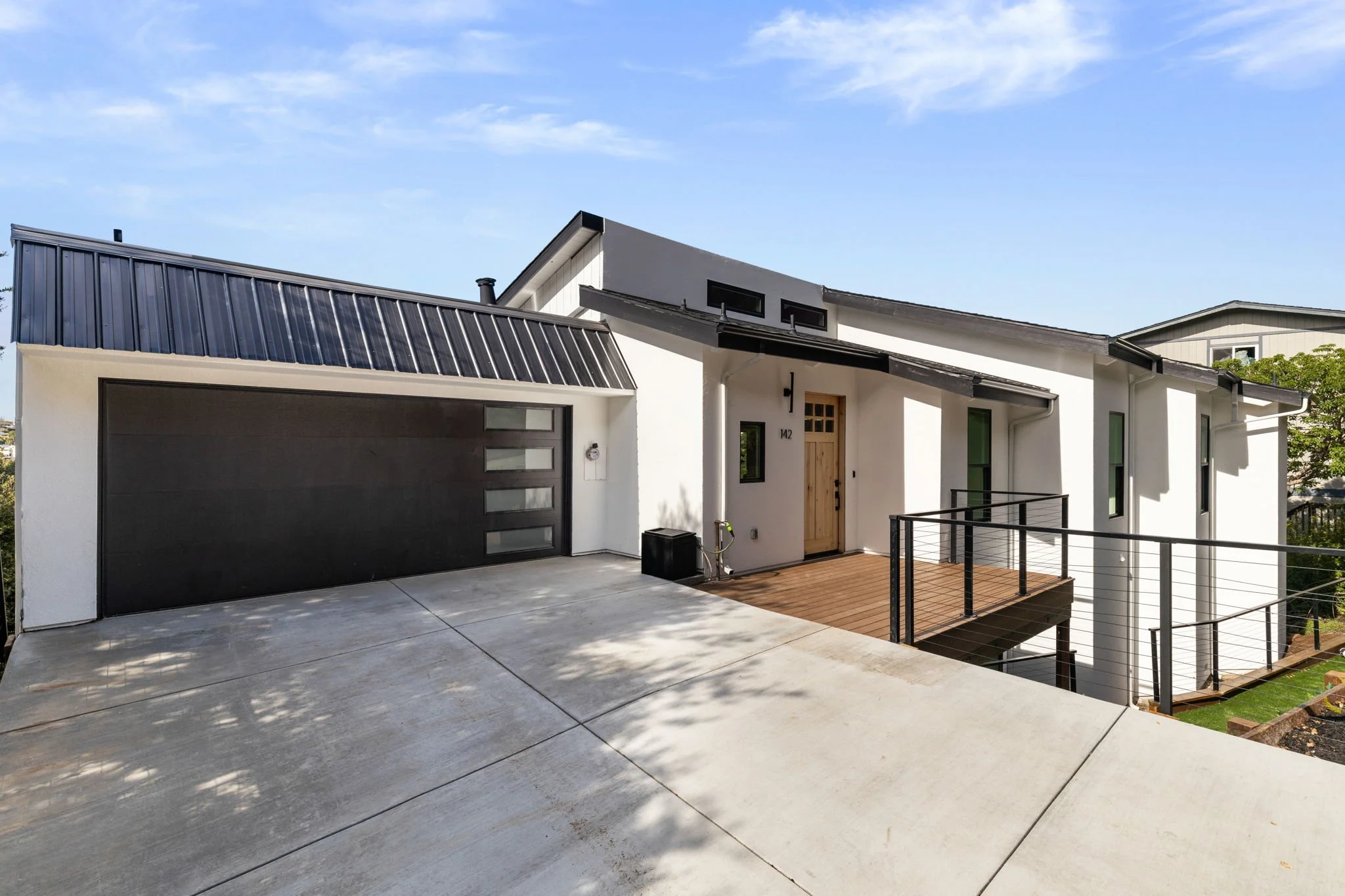 2-web-or-mls-So Gold Photo-2.jpg