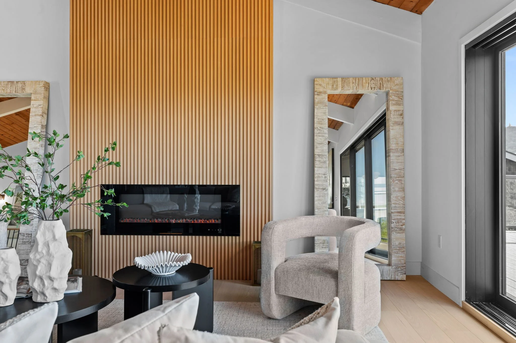 12-web-or-mls-So Gold Photo-13.jpg