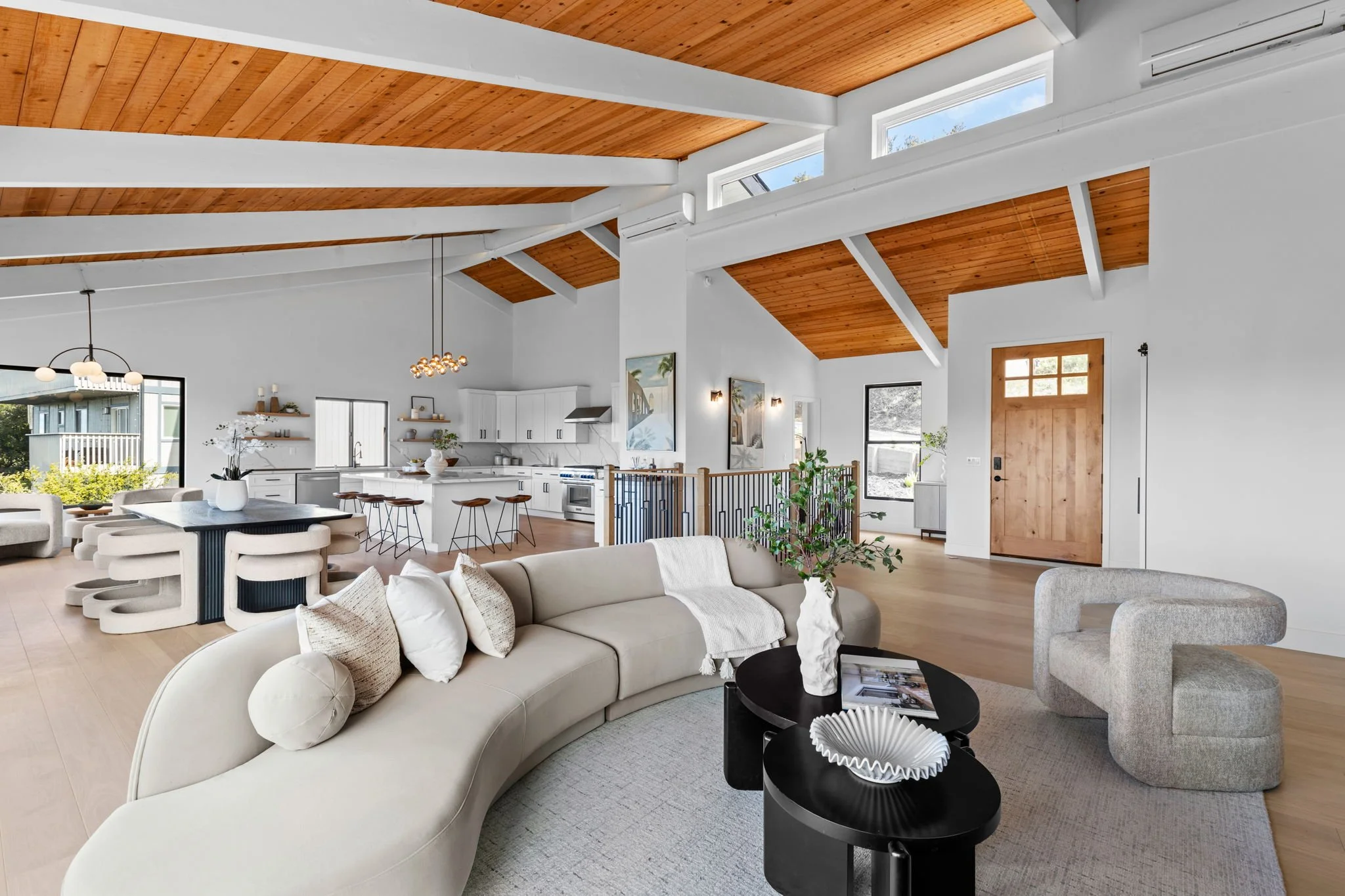 13-web-or-mls-So Gold Photo-14.jpg