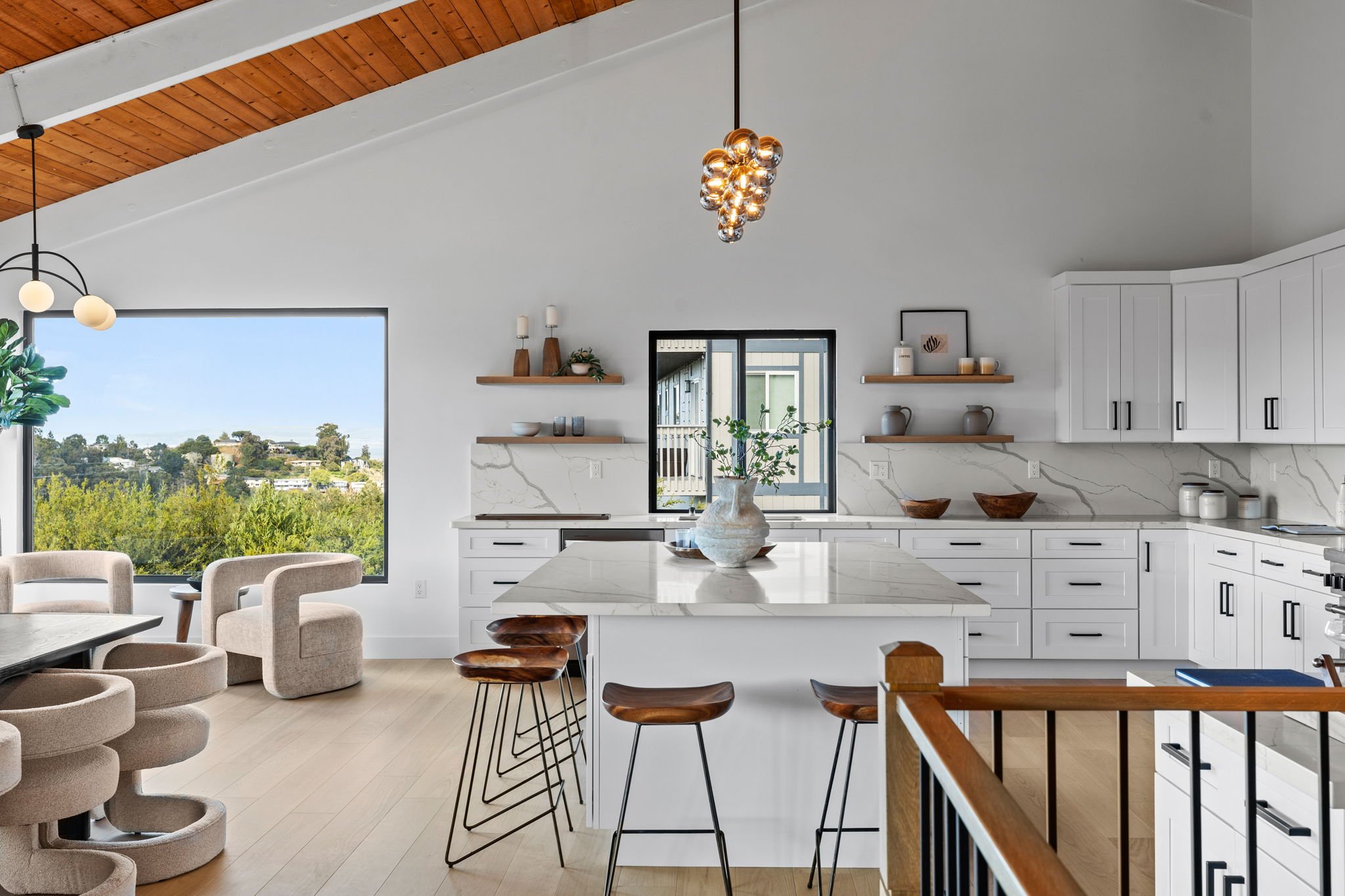 21-web-or-mls-So Gold Photo-22.jpg