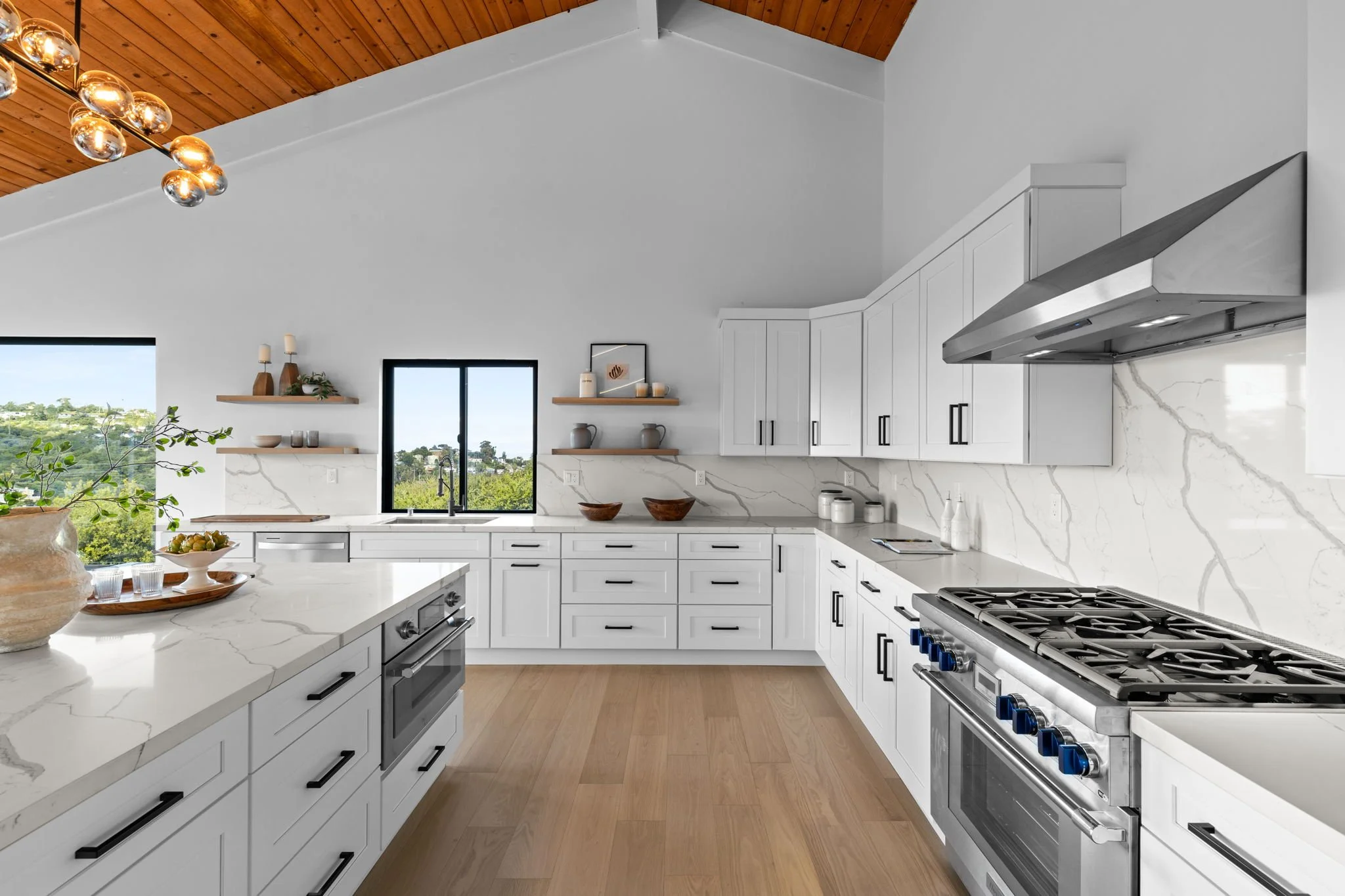 24-web-or-mls-So Gold Photo-25.jpg