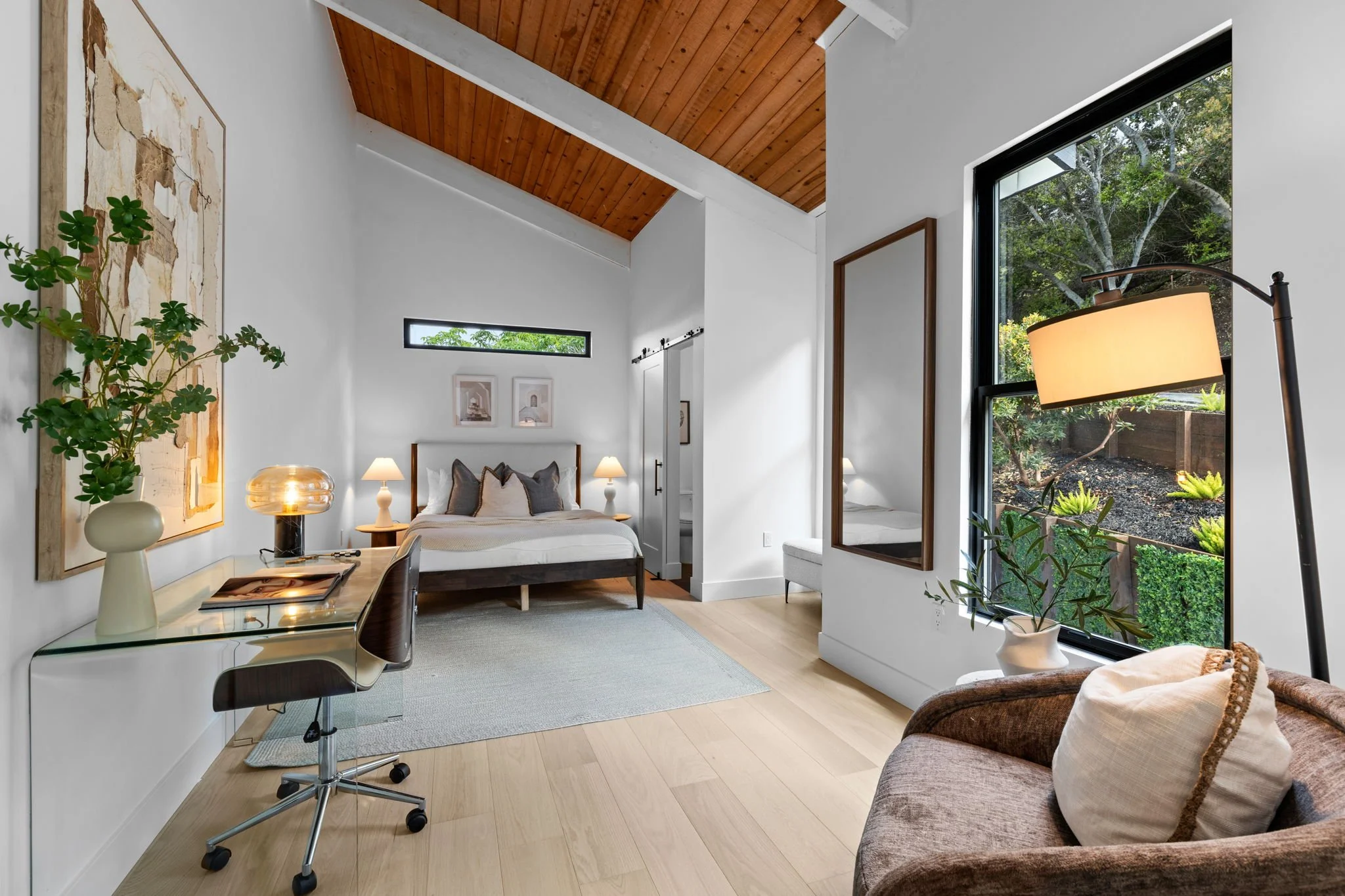 26-web-or-mls-So Gold Photo-27.jpg