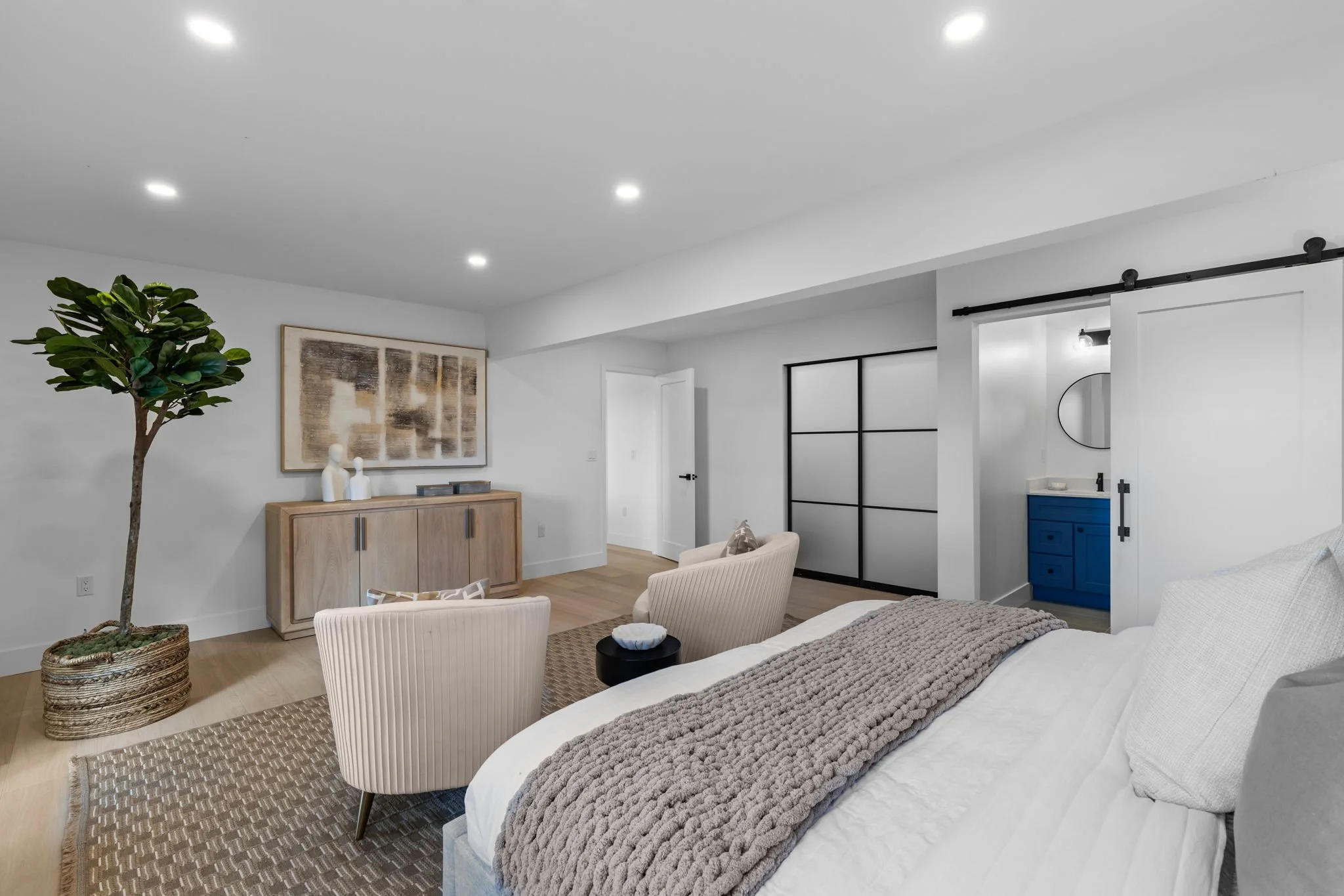 43-web-or-mls-So Gold Photo-44.jpg