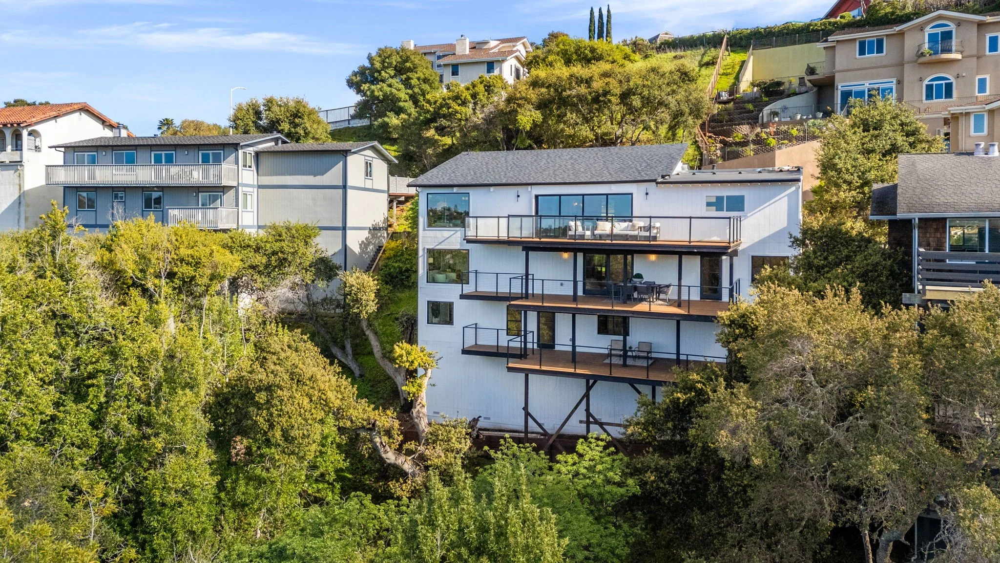 60-web-or-mls-So Gold Photo-61.jpg