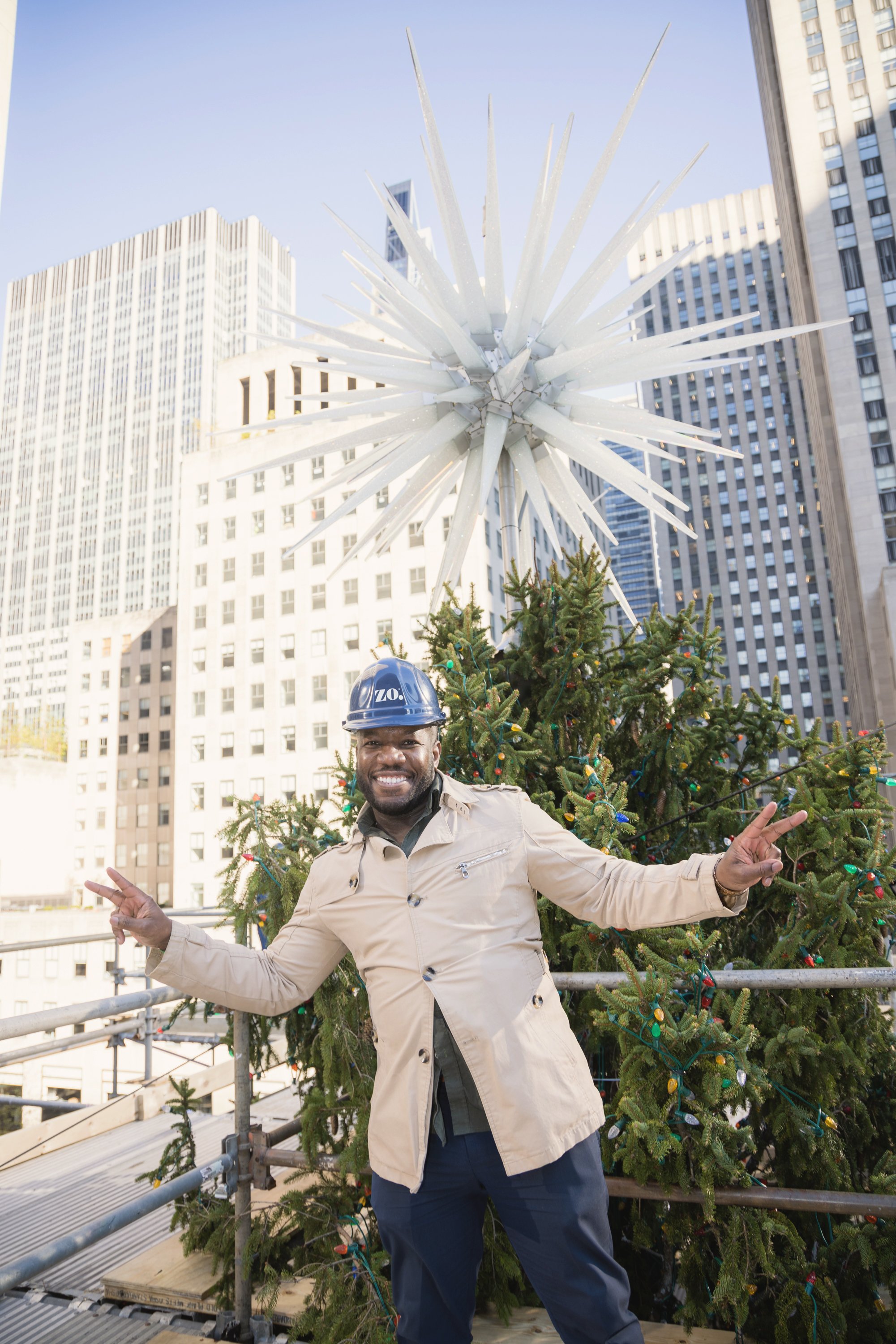 RC Tree Climb to get candid pics in front of the Christmas tree star