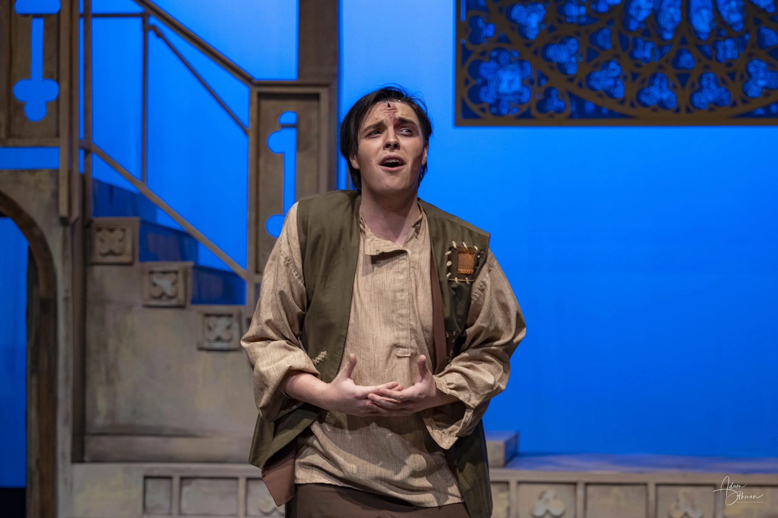 Hunchback-208.jpg
