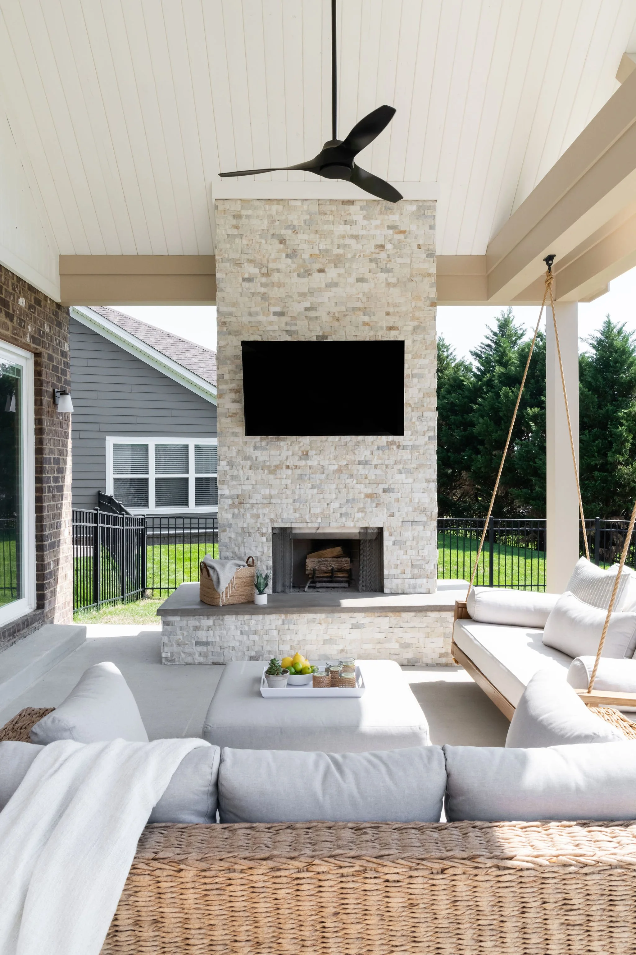 THE BENT CREEK HOUSE