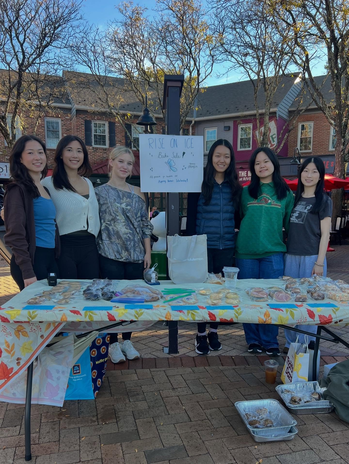 Thank you to everyone who supported our bake sale today! We raised over $200 which will be going towards our Aspiring Skater&rsquo;s scholarship🤍