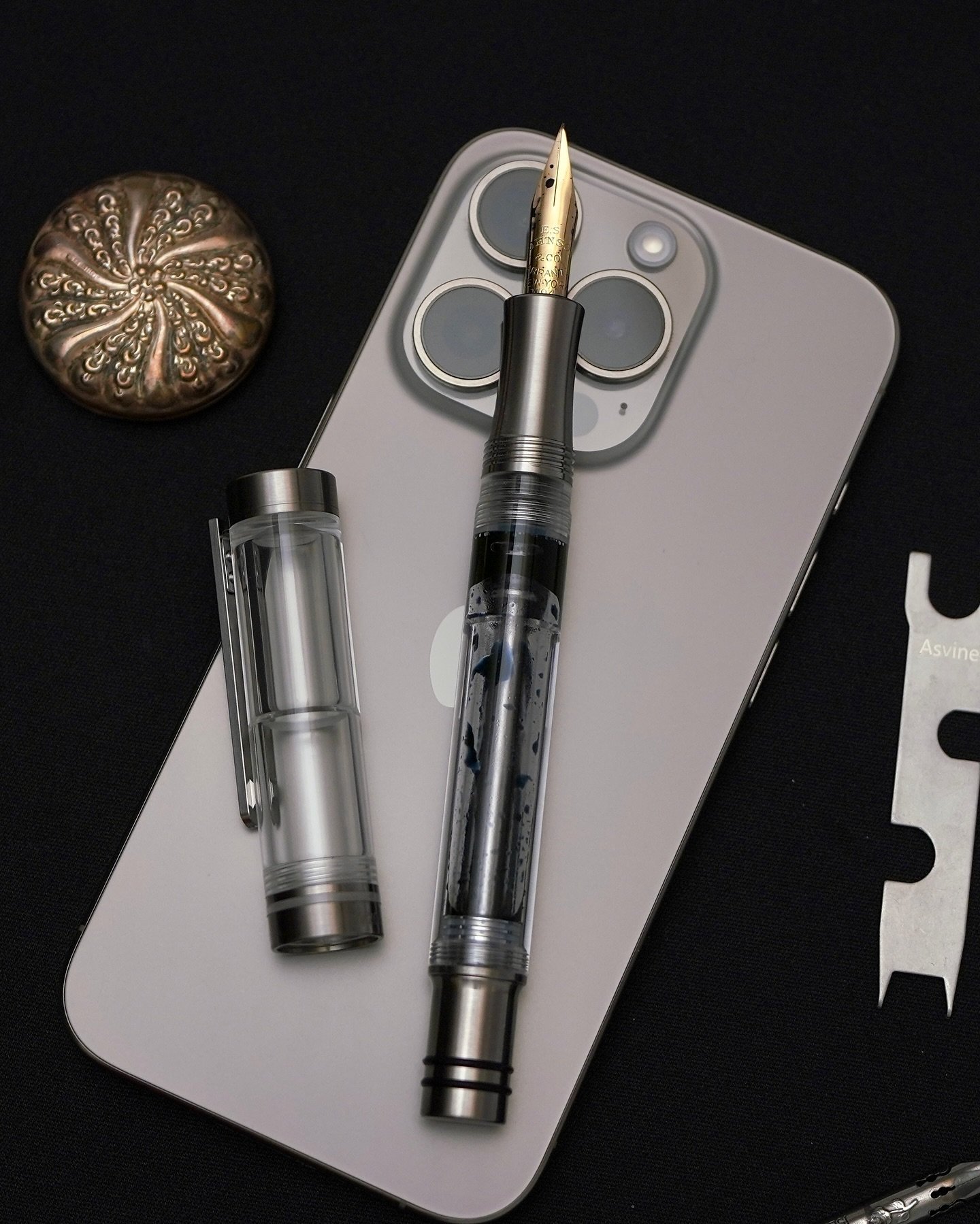 A mix of modern and vintage. 

The titanium finish on the Asvine V200 actually feels quite nice. Good build quality overall and I love the generous cap clearance it has. The plastic feed + vac filling is enough to supply the ink flow of a flex nib fo