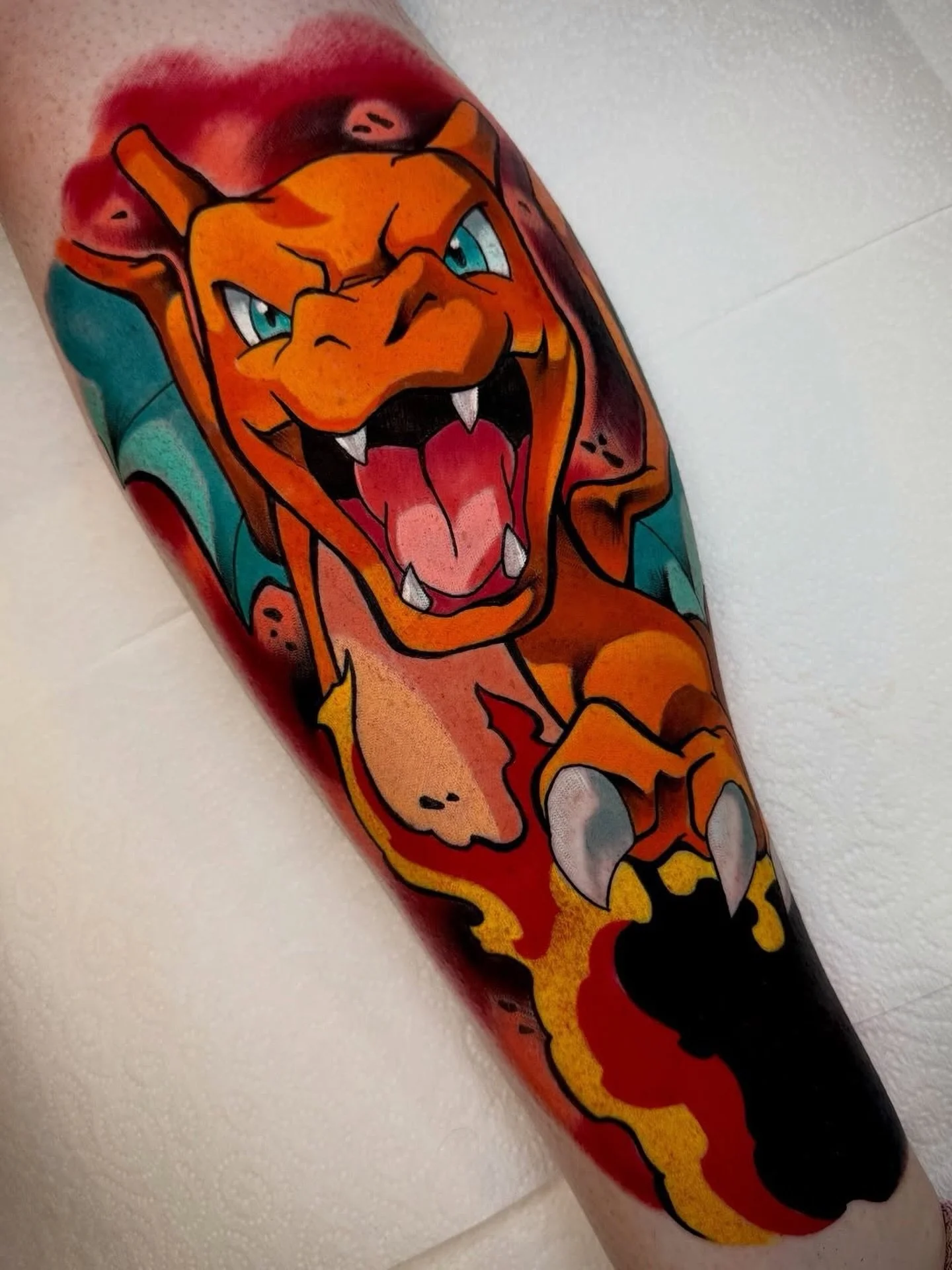@tattoos.by.steve Charizard!
Super happy with this Charizard I got to make, big thanks to Ethan for flying up from Sydney to catch this one!
- 
✍️ Now booking June - July, DM 
@tattoos.by.steve for appointments
-
Made @fable.tattoo // West End, Brisb