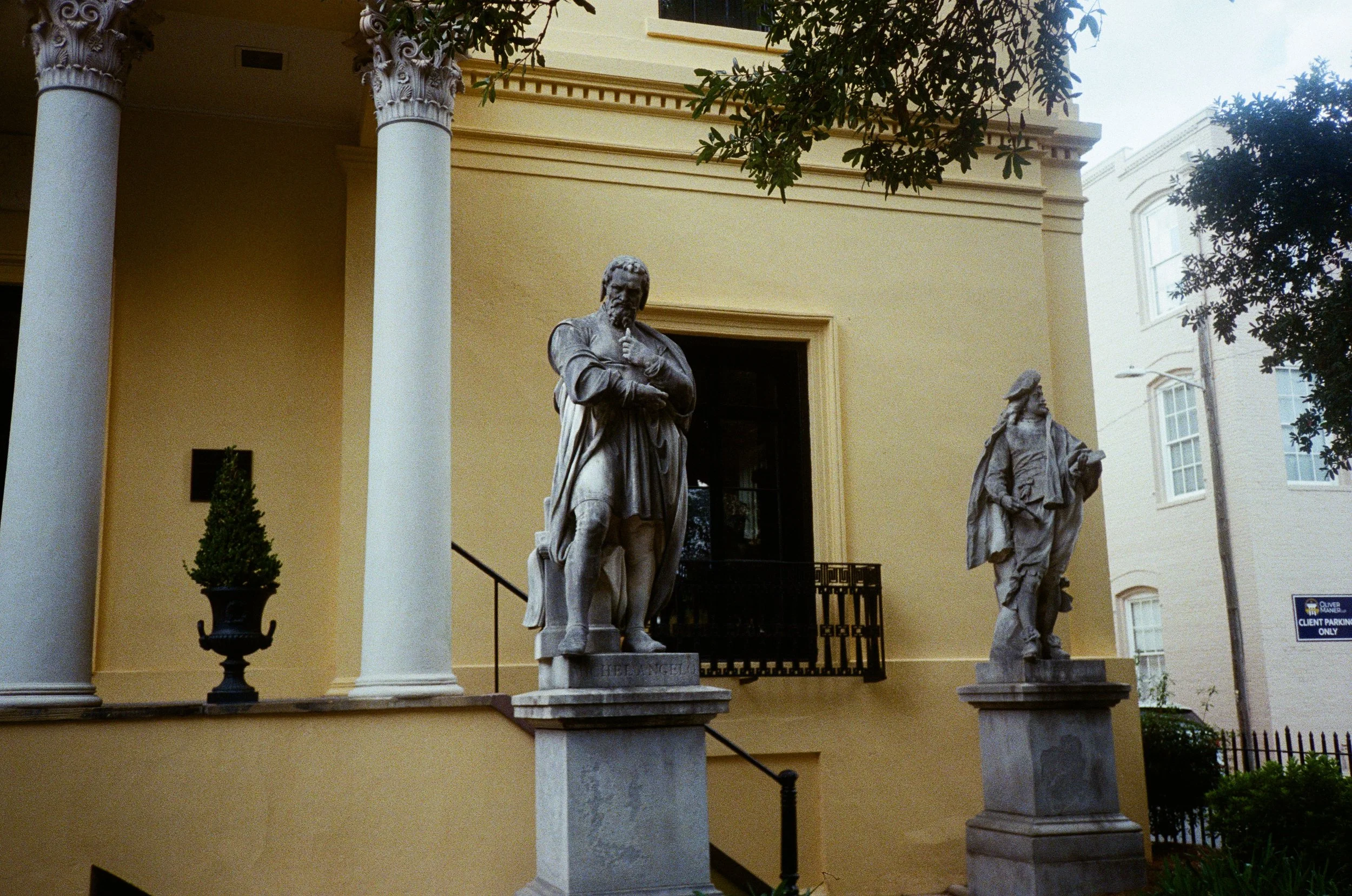 TSH-0826-19.jpg