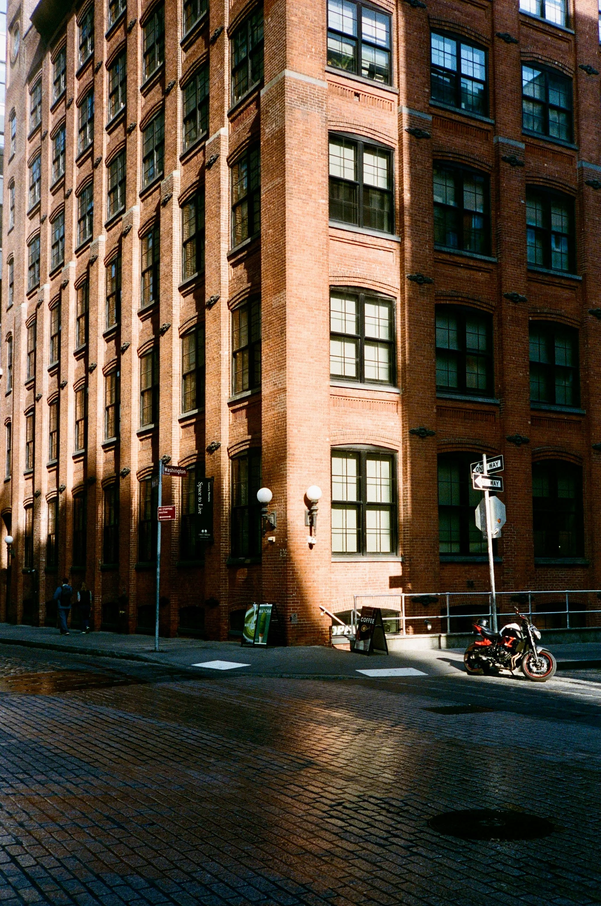 TSH-0426-30.jpg