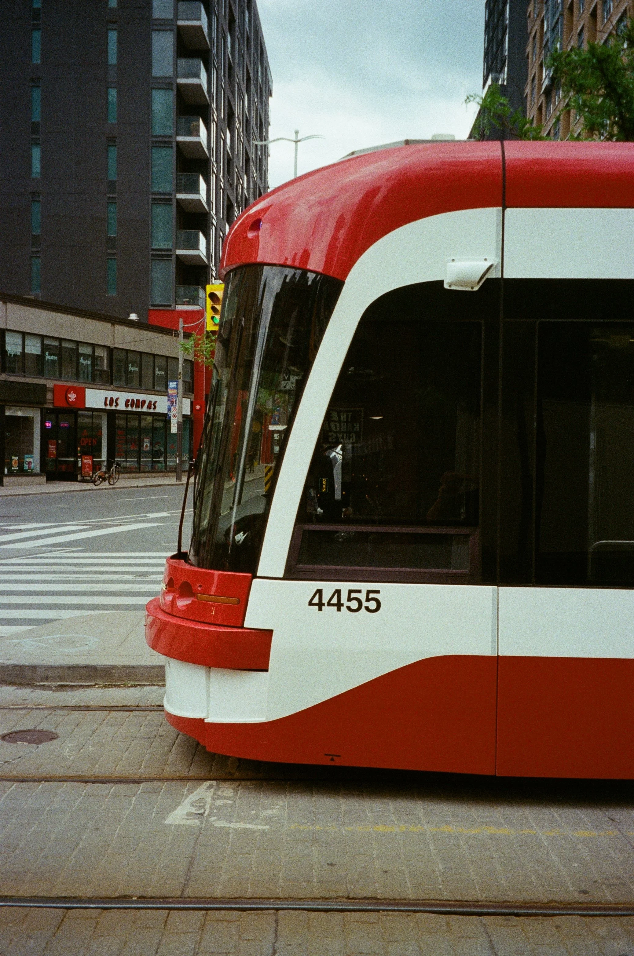 000198970010.jpg